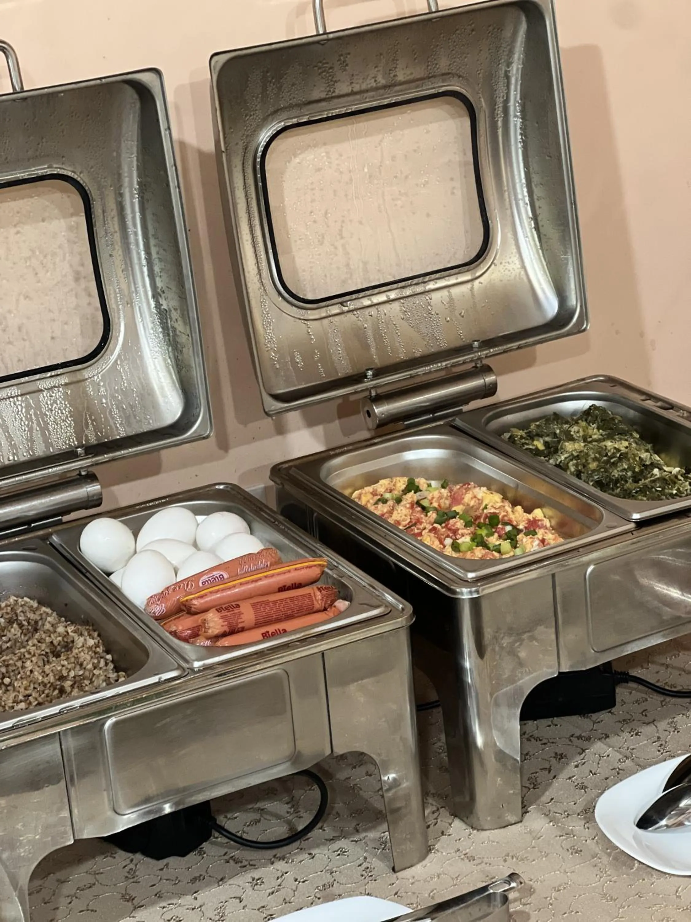 Food and drinks in MarNar Hotel