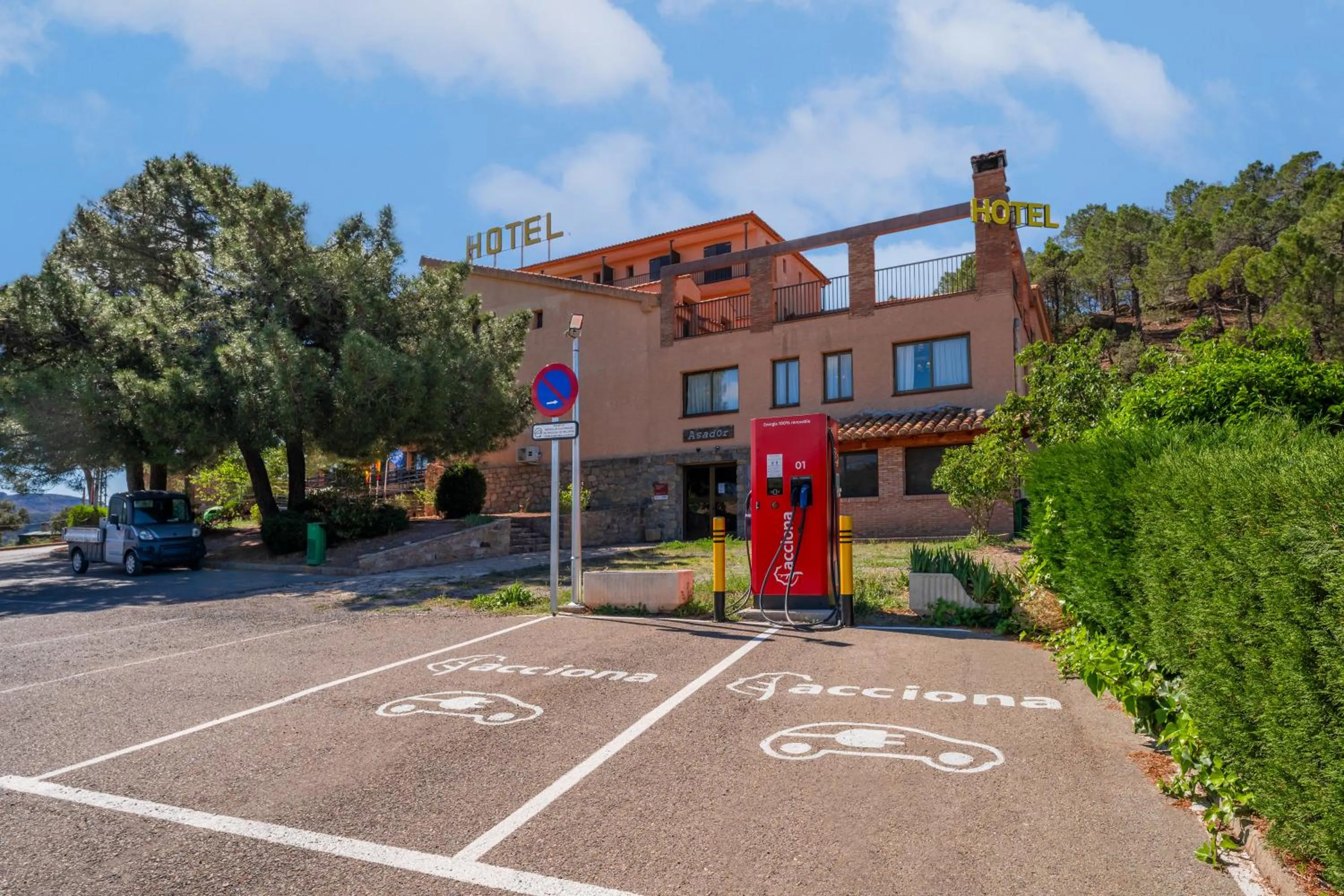 Area and facilities in Hotel Mora