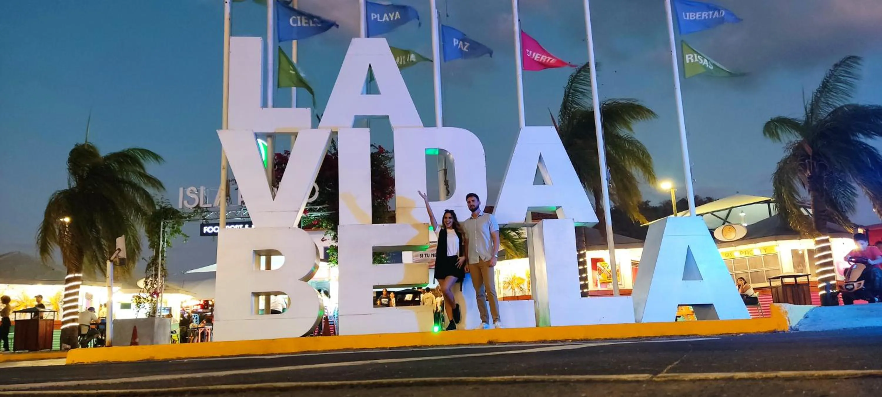 Night in MARINN Tropical Vibes Hotel