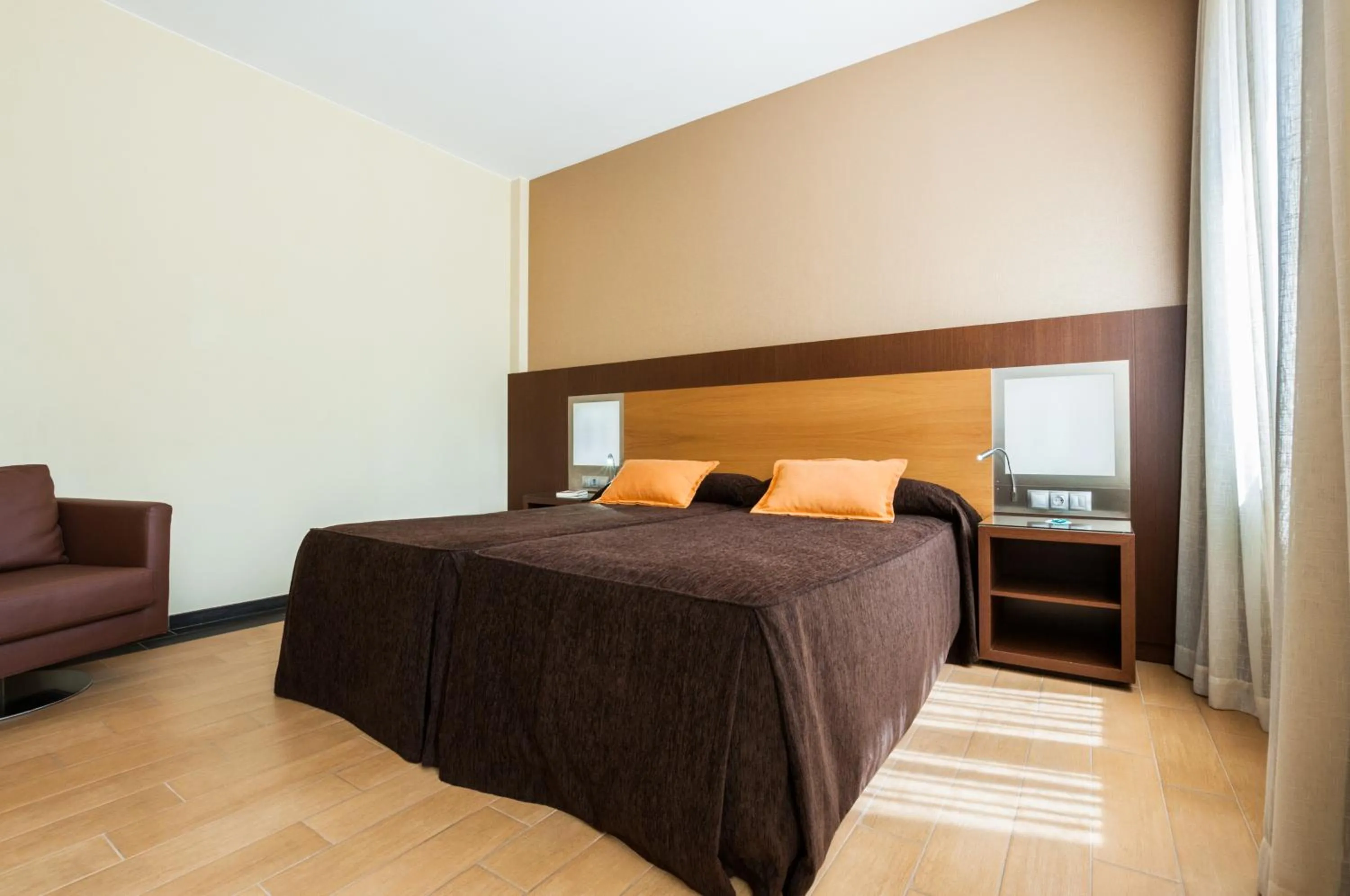 Bedroom, Bed in Hotel Ciudad de Alcañiz