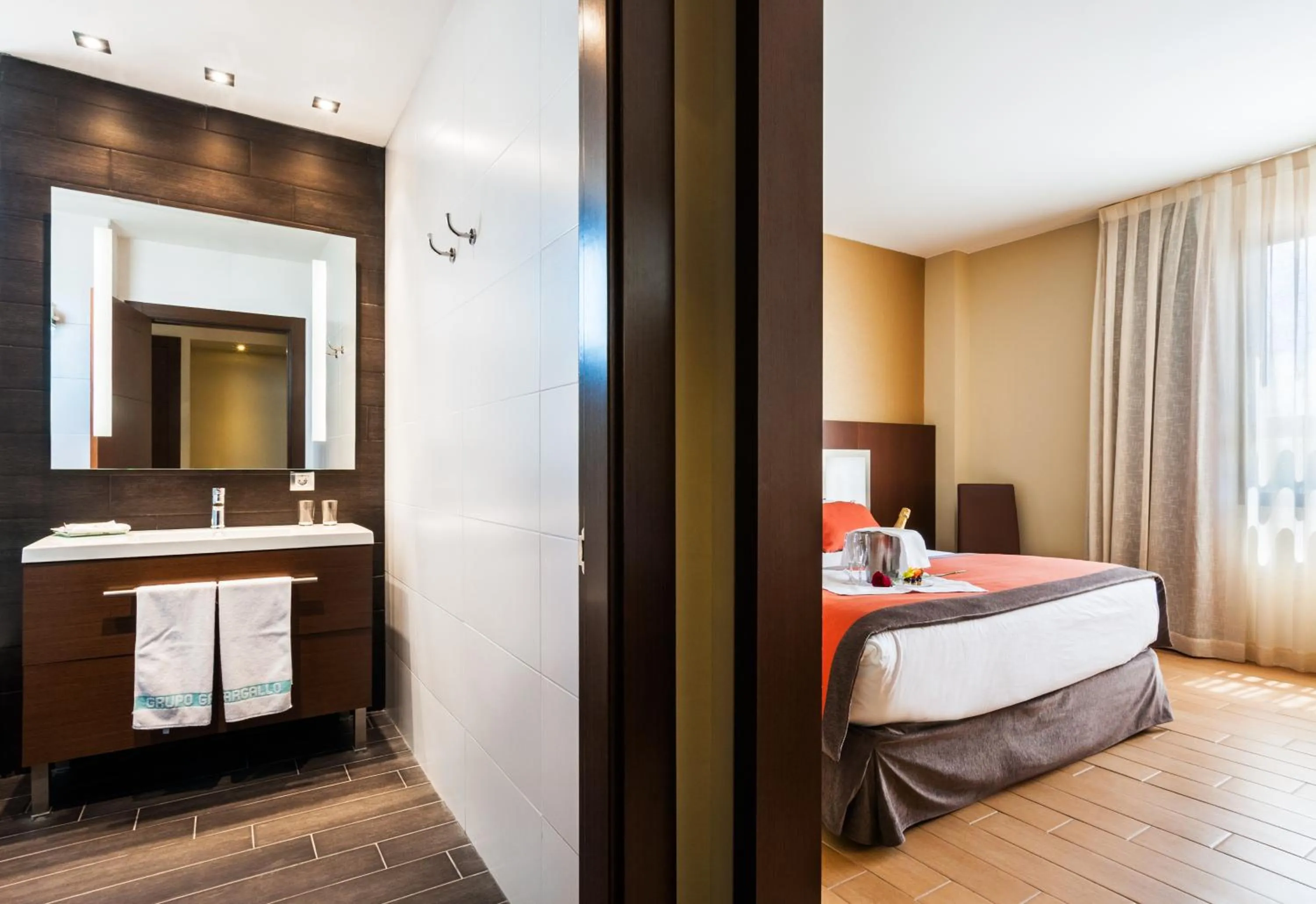 Bedroom, Bed in Hotel Ciudad de Alcañiz