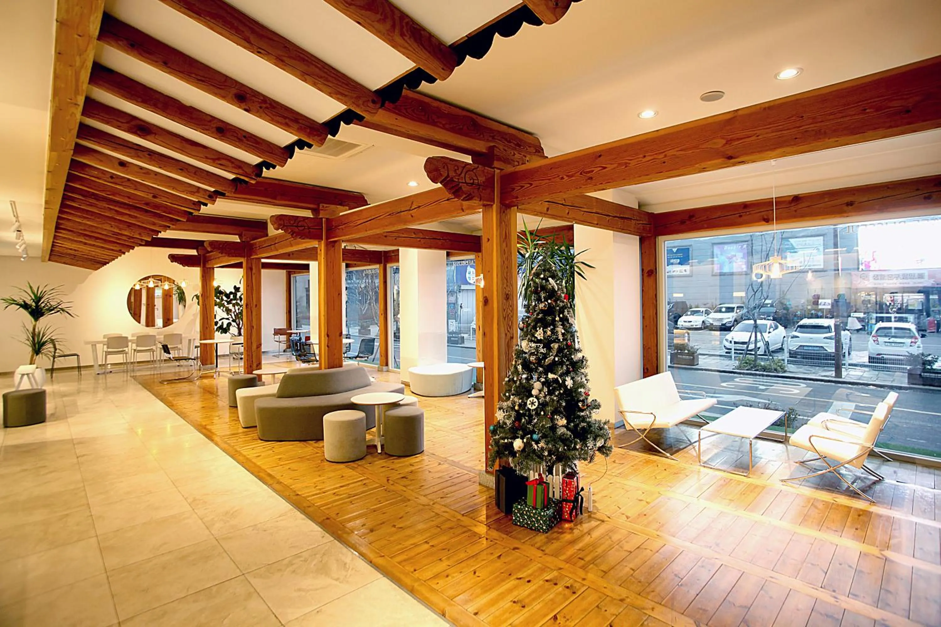 Area and facilities in Jeonju Hanok Taejogung Hotel