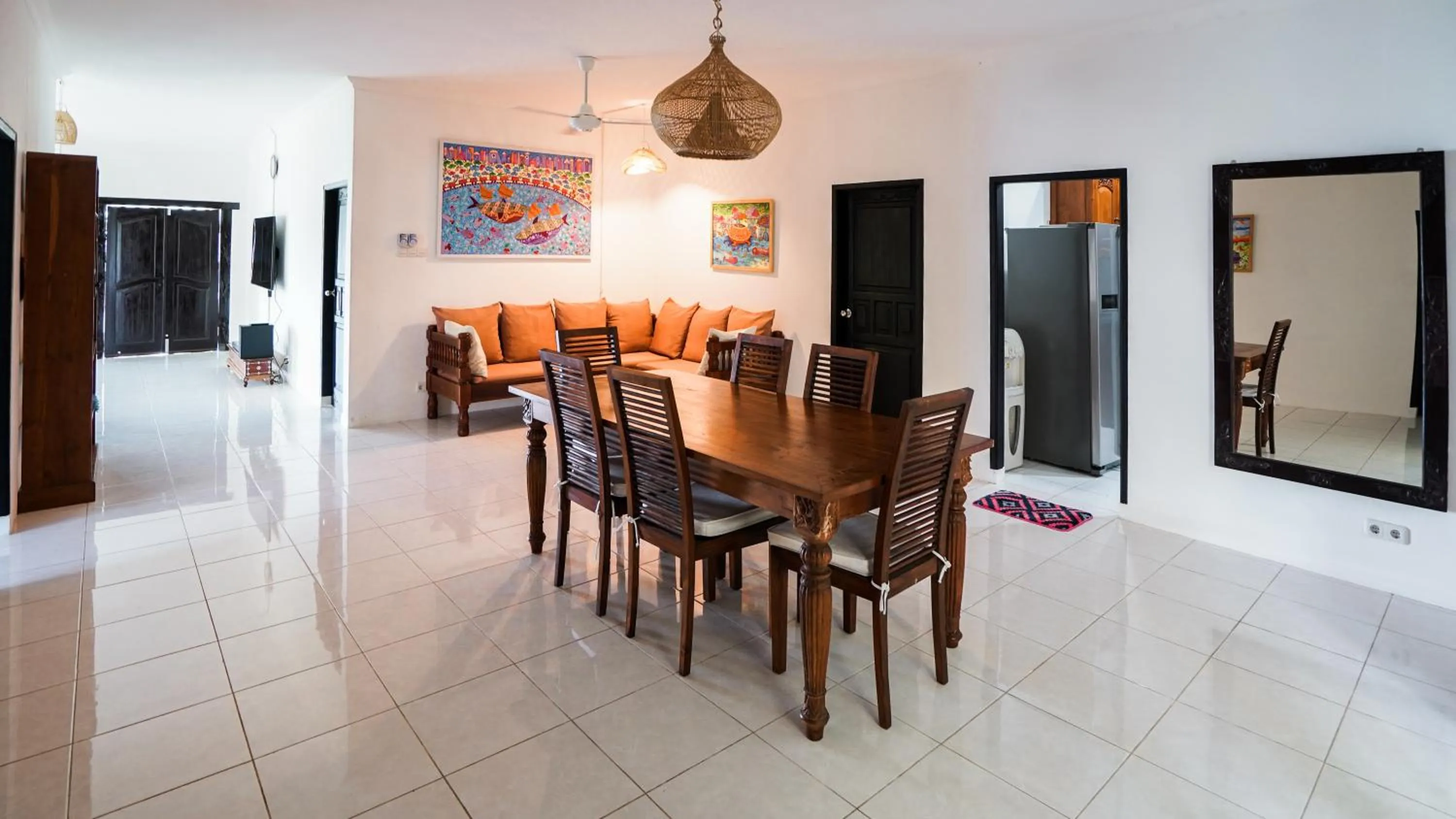 Dining area in The Lavana Villa Lombok Sunset