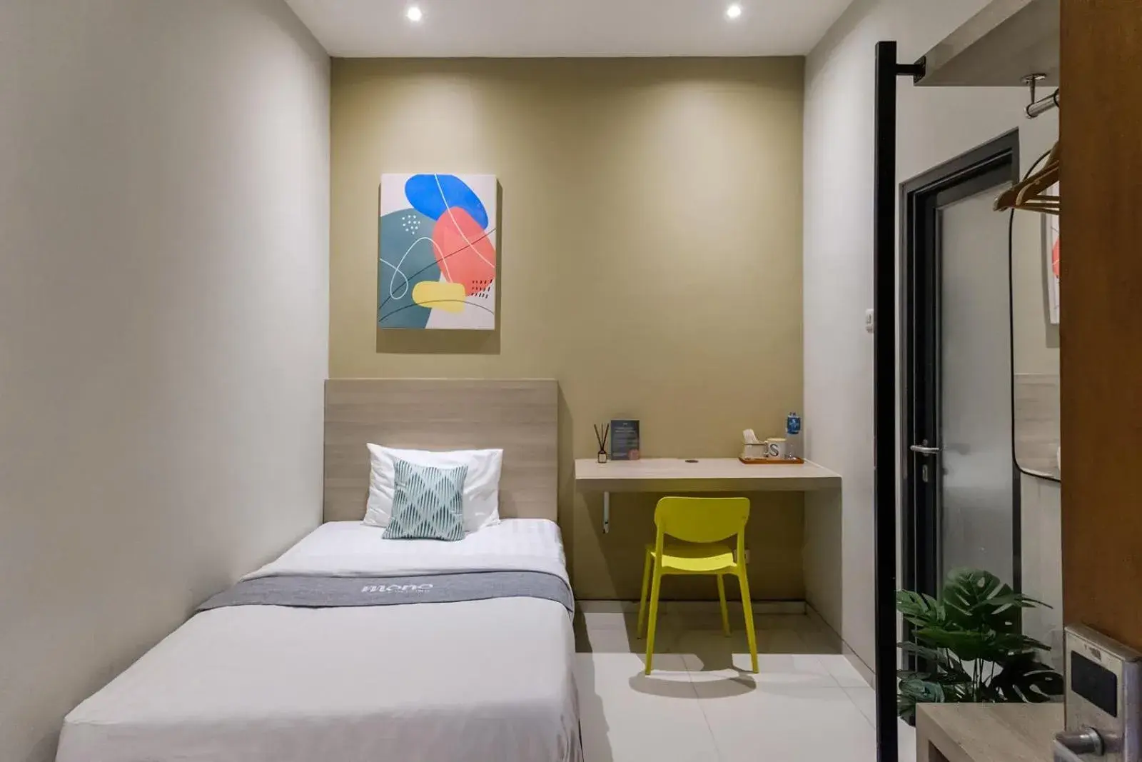 Bedroom, Bed in Mono Coliving Kencana, Surabaya Bedroom, Bed in Mono Coliving Kencana, Surabaya