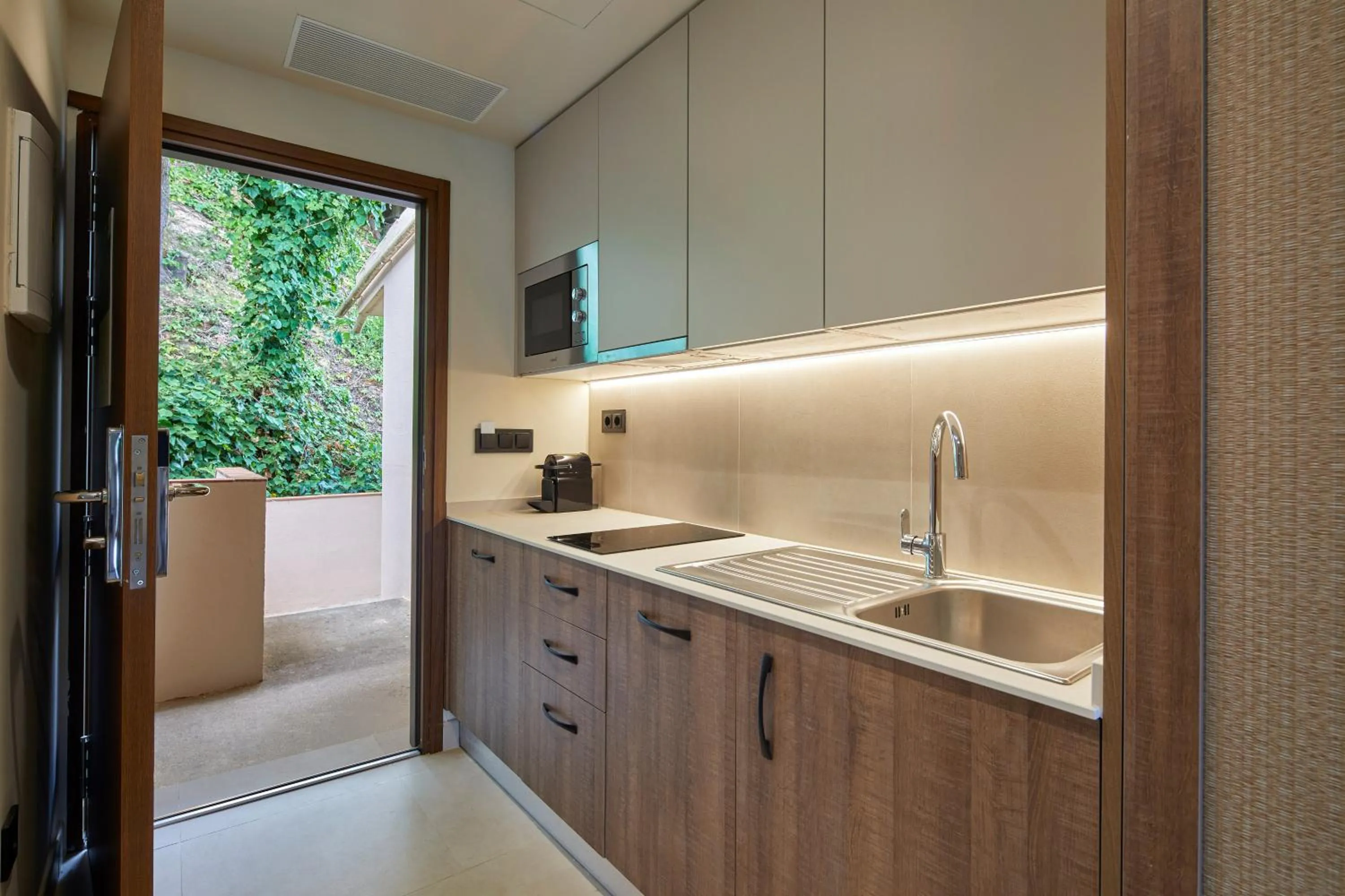 kitchen, Kitchen/Kitchenette in Pola Giverola Resort