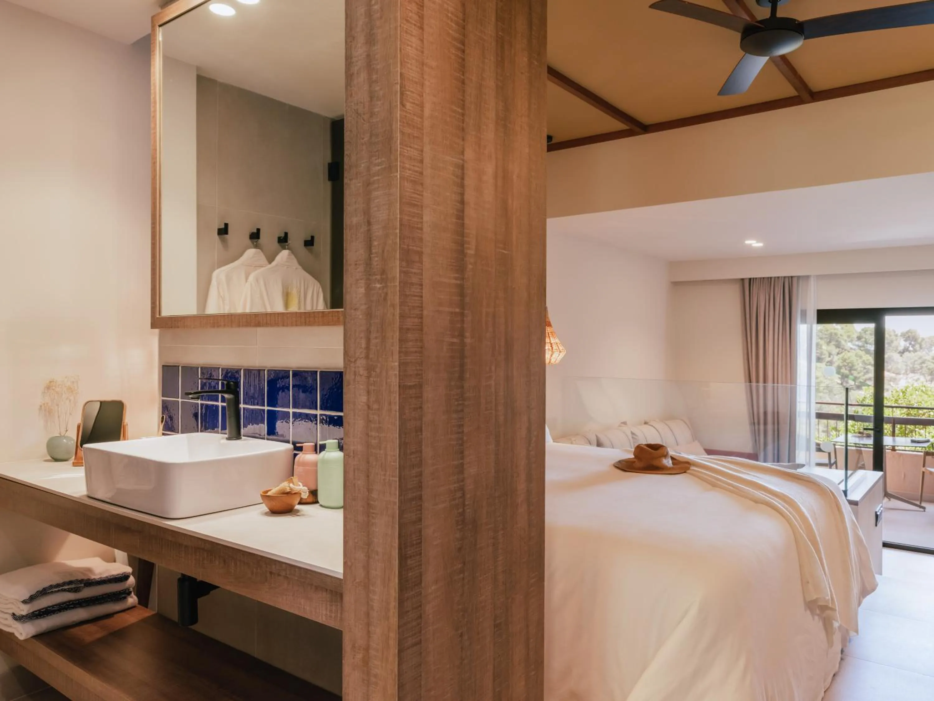 Bed in Zel Costa Brava