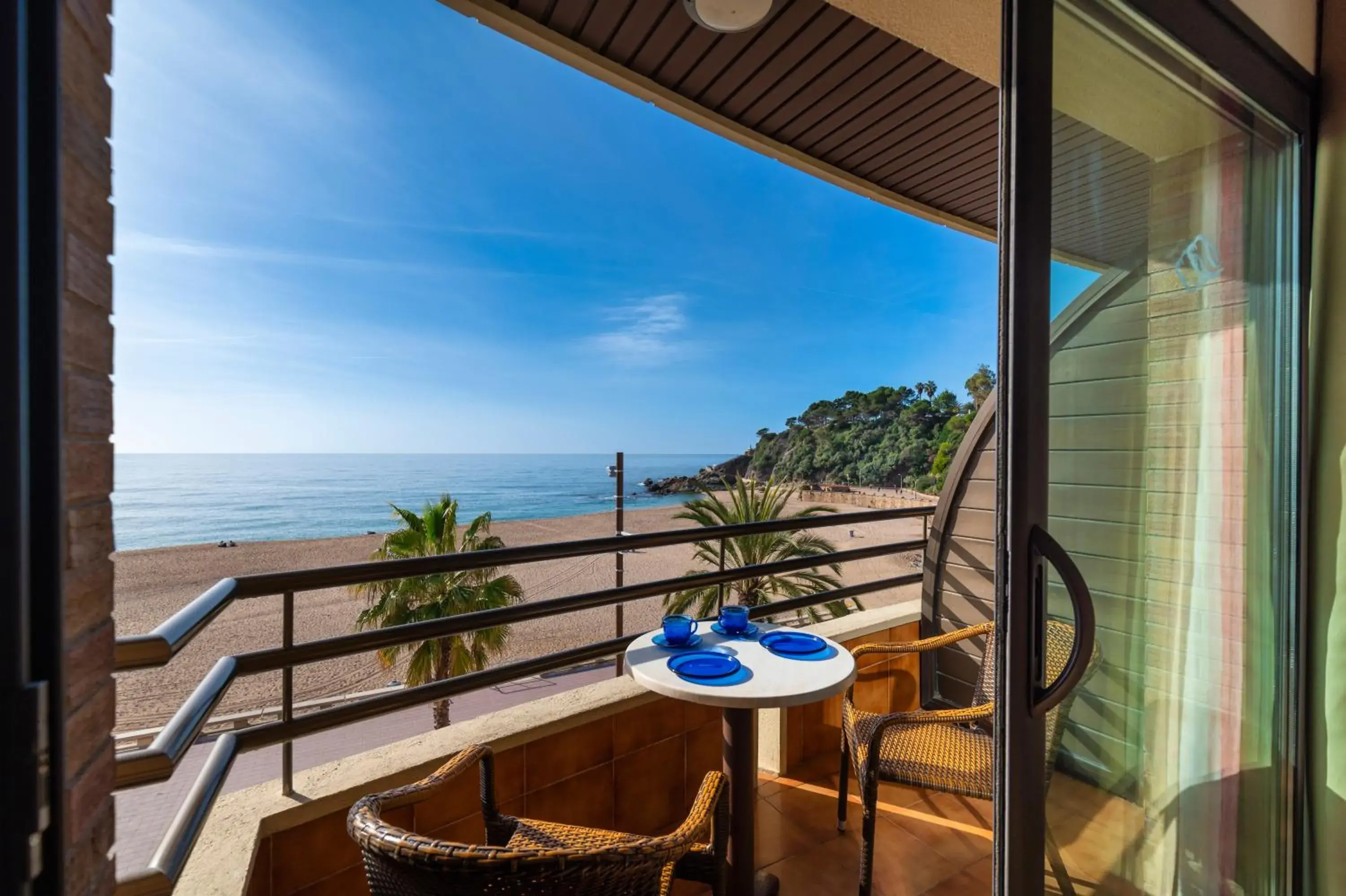 Almirall Apartaments Almirall Apartaments