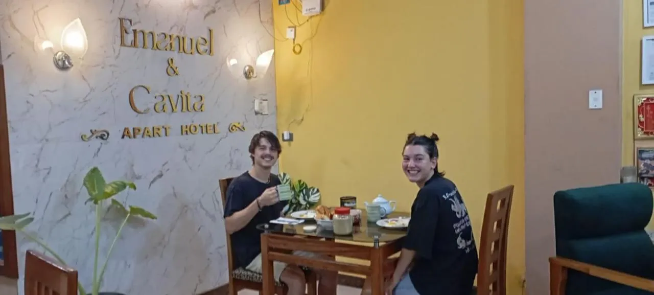 Restaurant/places to eat in Emanuel&Cavita