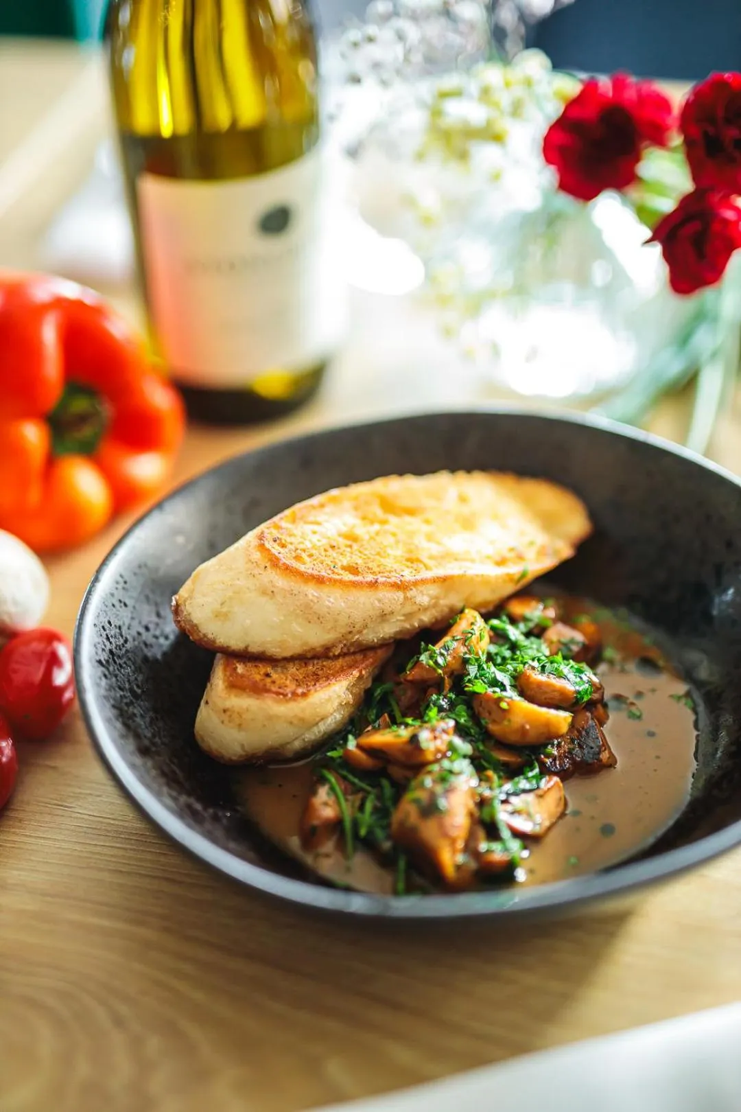 Restaurant/places to eat in Hotel Akwawit