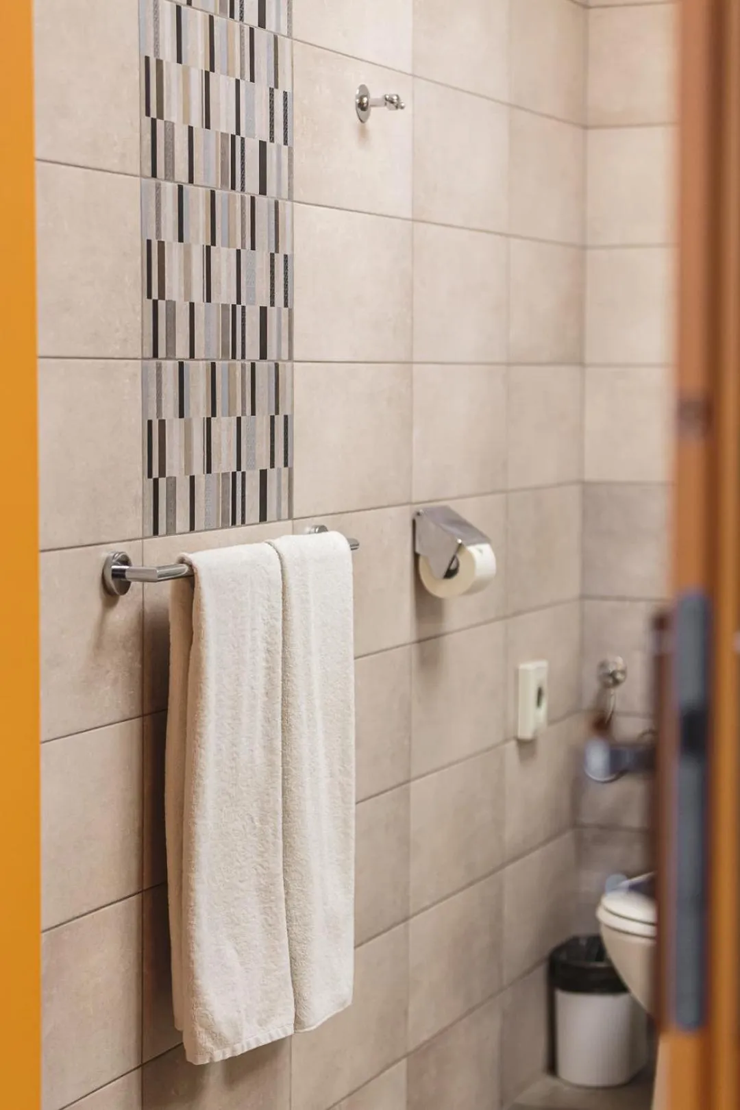 Shower in Hotel Akwawit