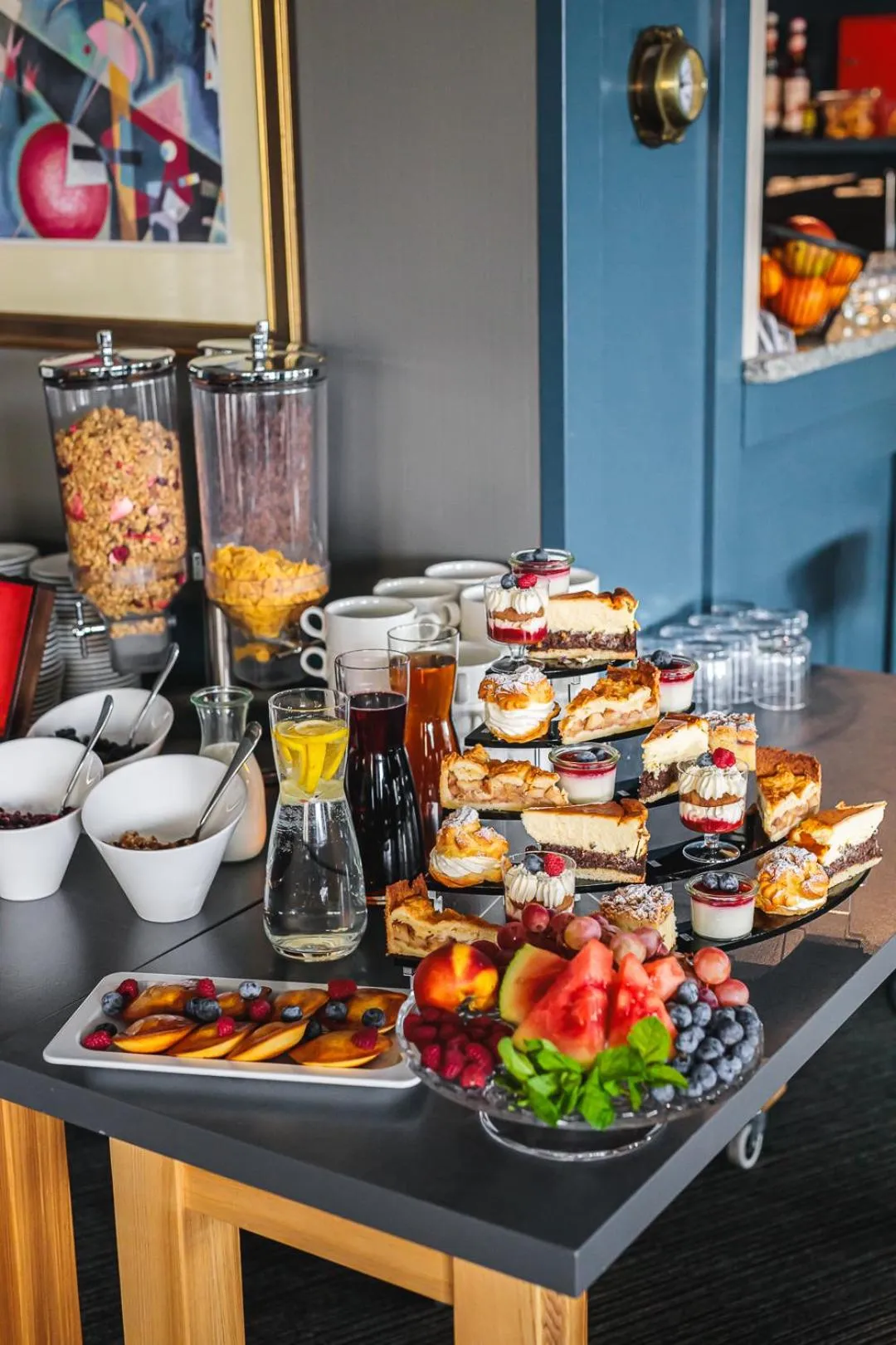 Food and drinks in Hotel Akwawit