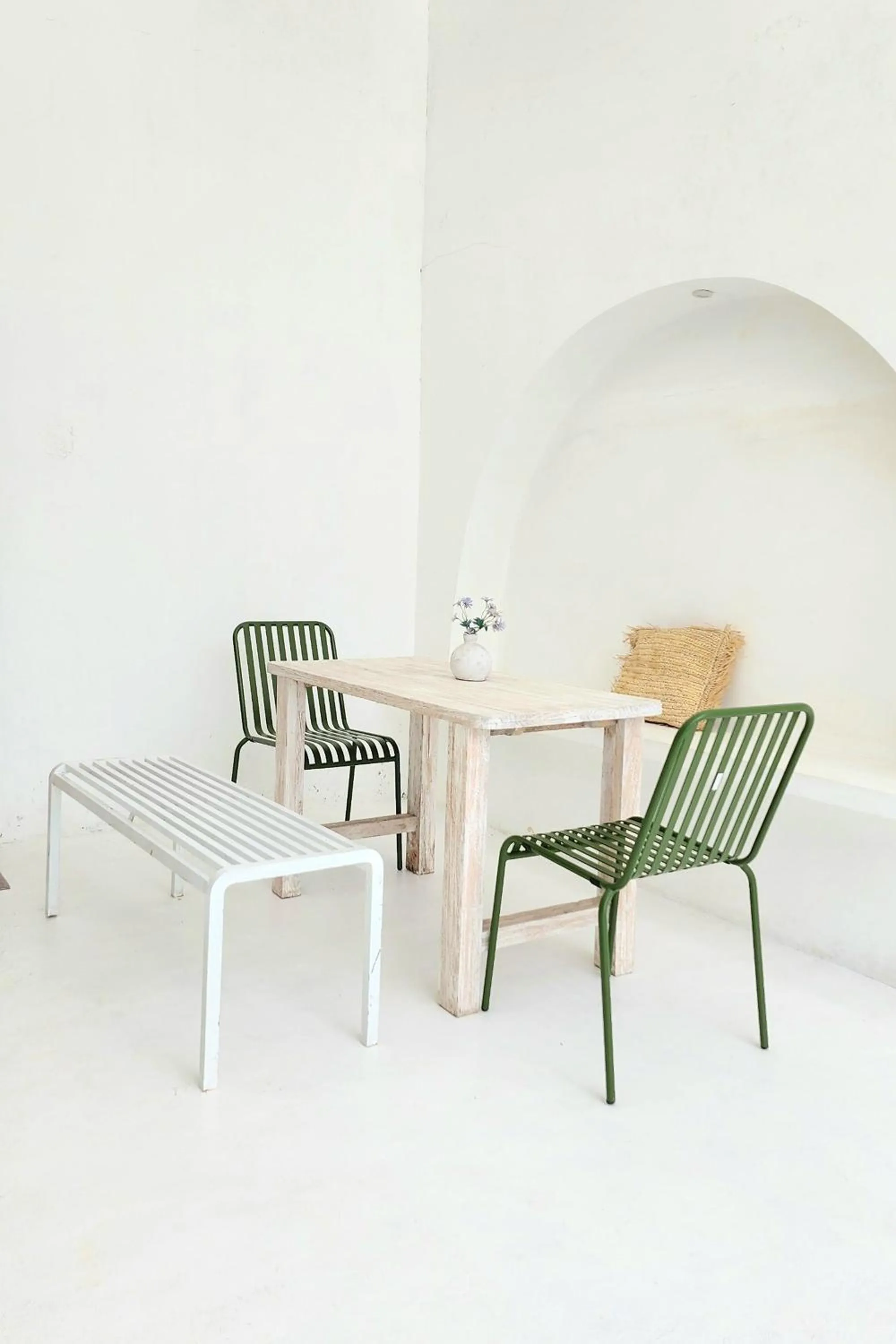 Dining area in Floraison Living Villa Yogyakarta