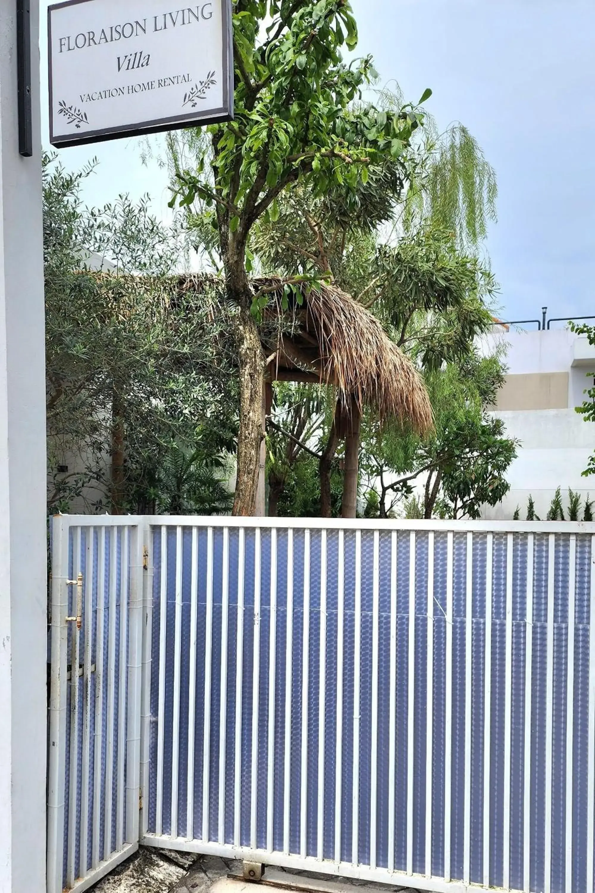 Facade/entrance in Floraison Living Villa Yogyakarta Facade/entrance in Floraison Living Villa Yogyakarta