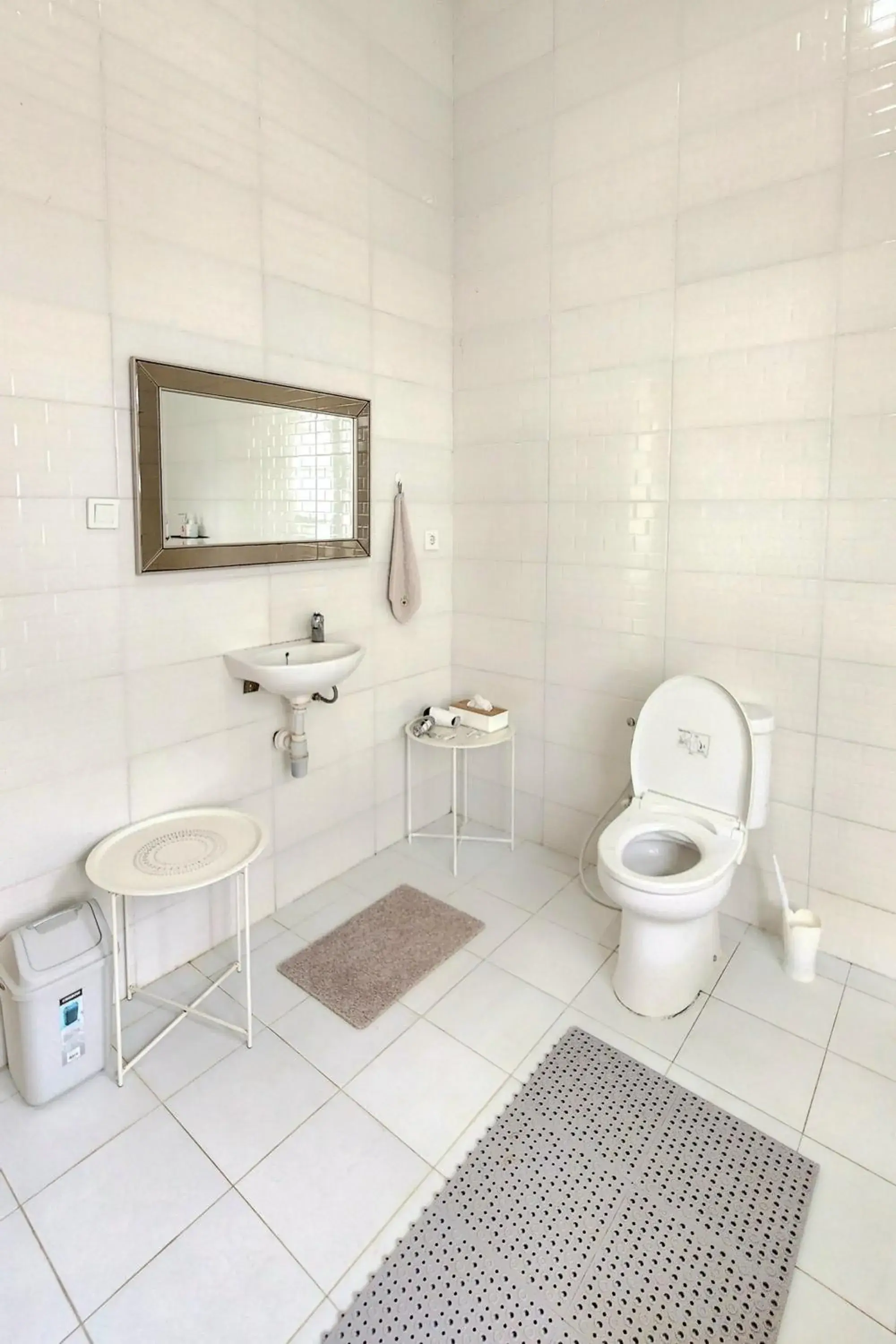 Bathroom in Floraison Living Villa Yogyakarta Bathroom in Floraison Living Villa Yogyakarta