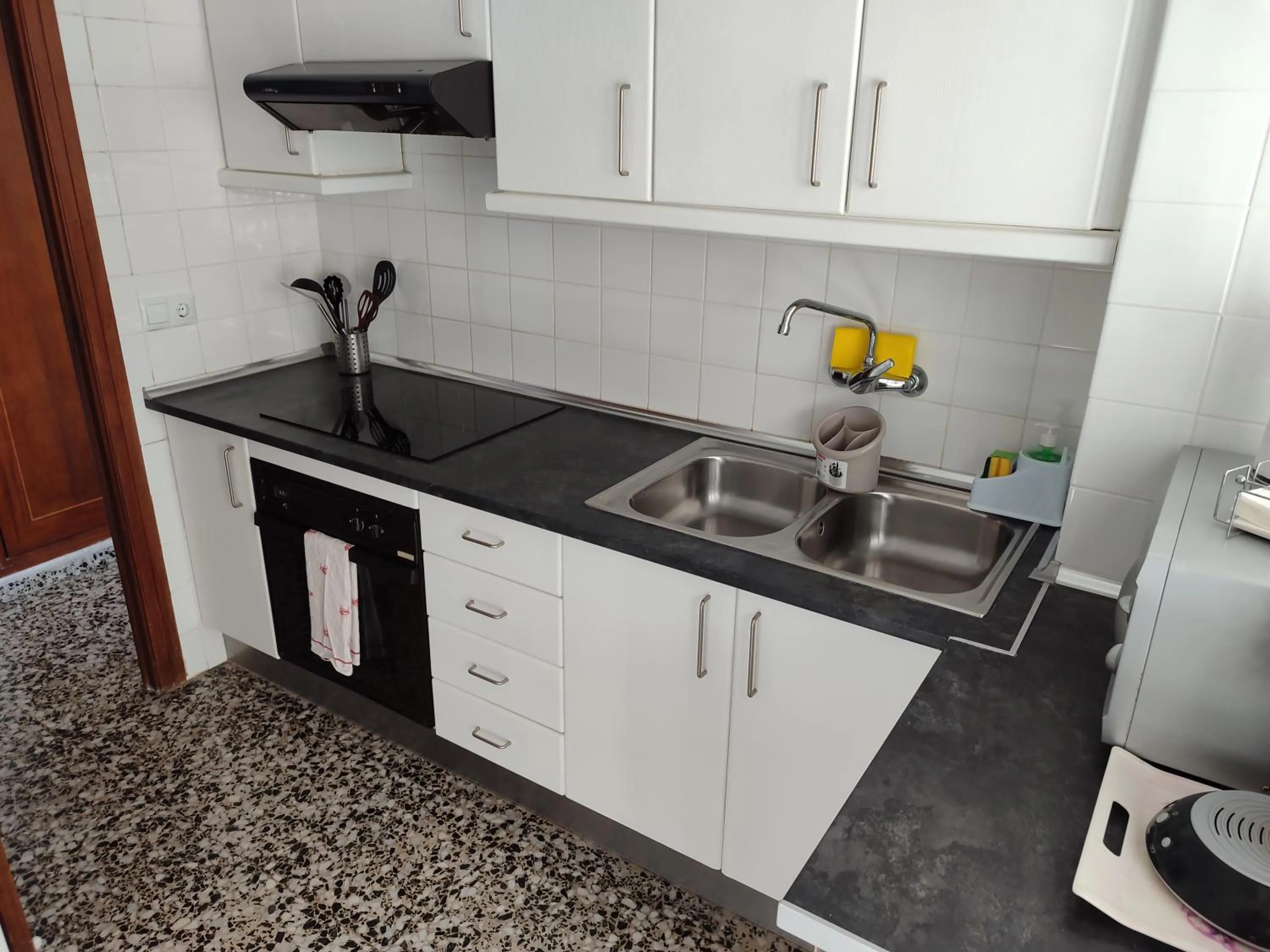 Kitchen or kitchenette in Brisa Marina