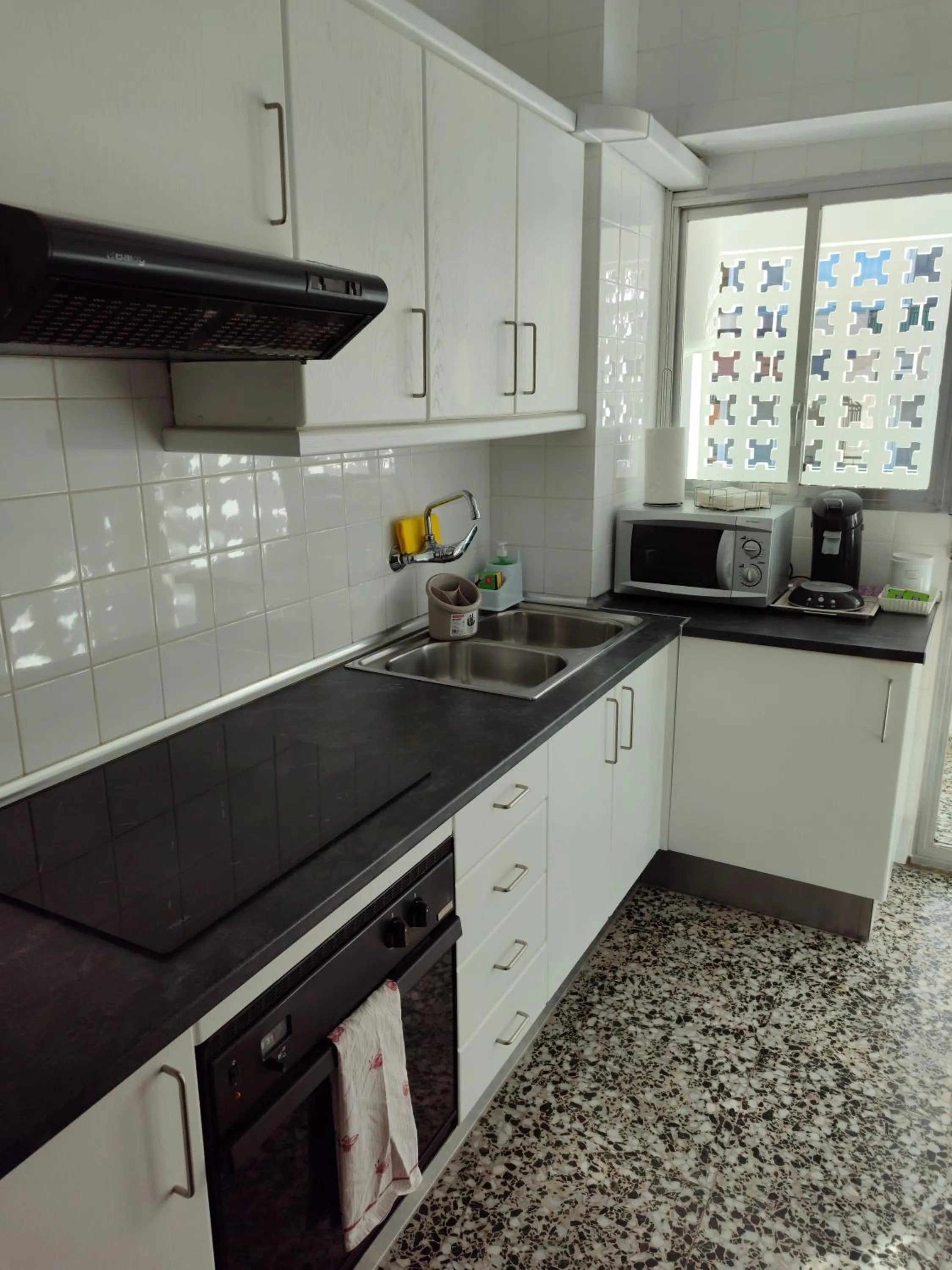 Kitchen or kitchenette in Brisa Marina
