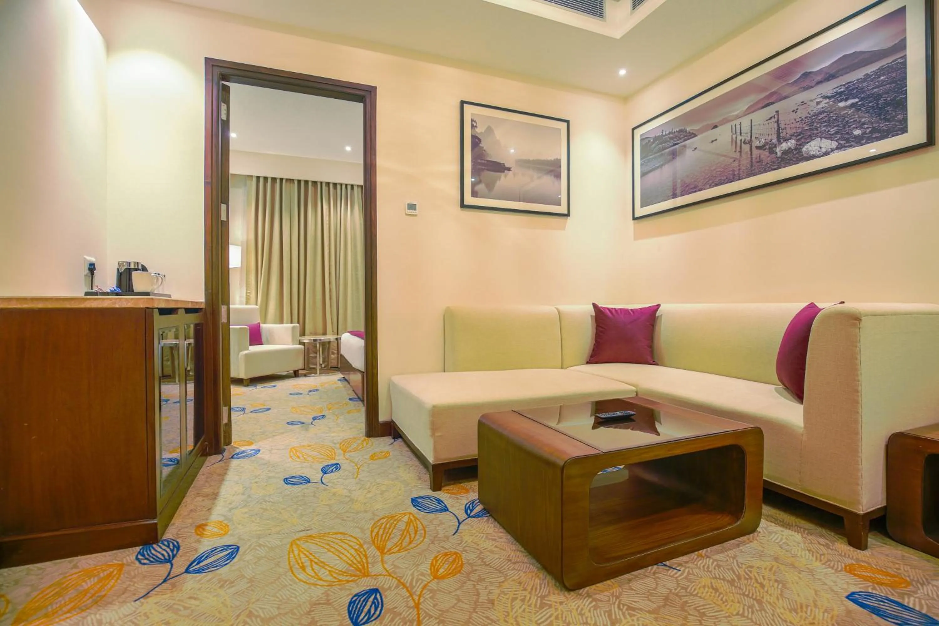 Seating area in Best Western Plus Chandigarh Mohali