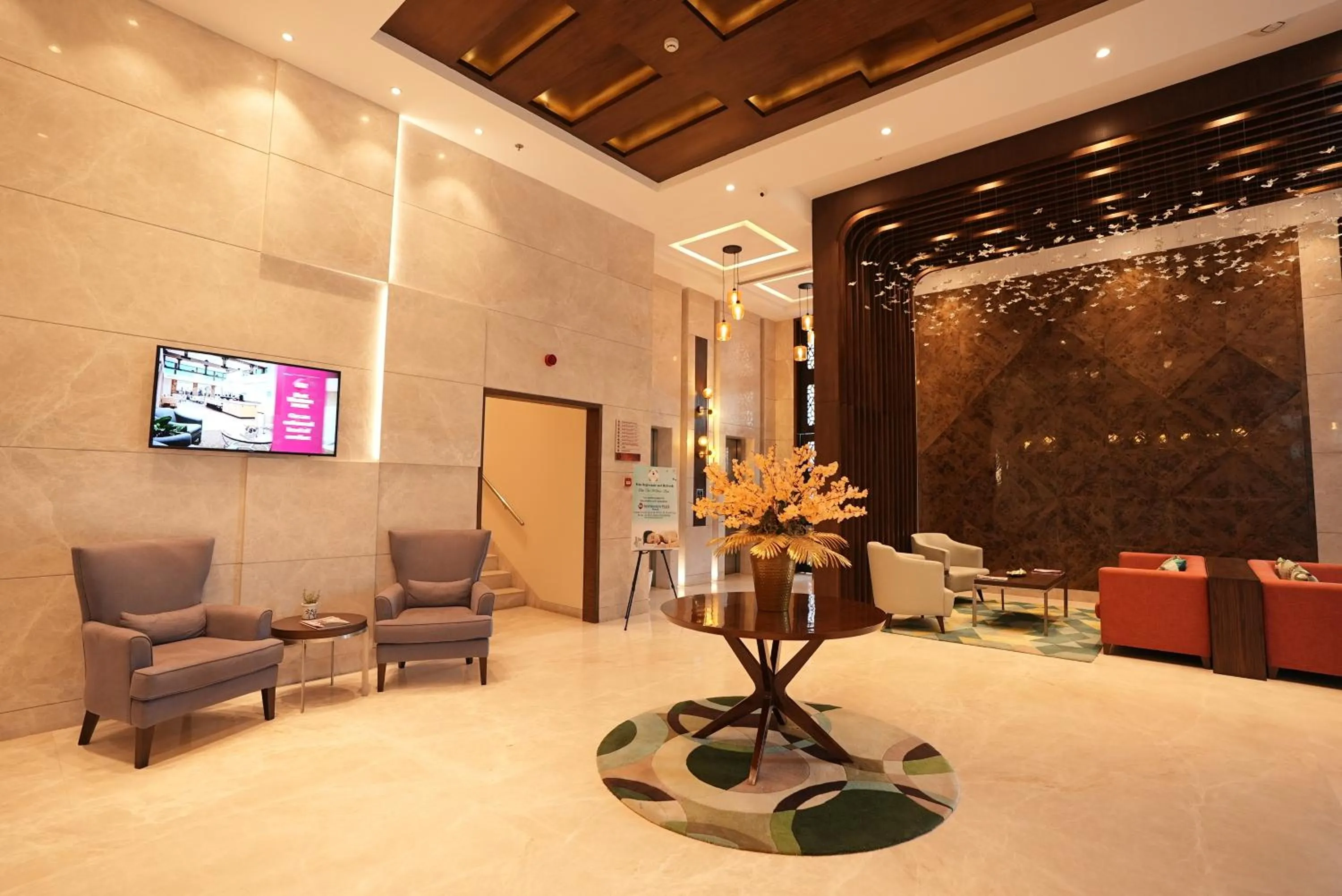 Lobby or reception in Best Western Plus Chandigarh Mohali