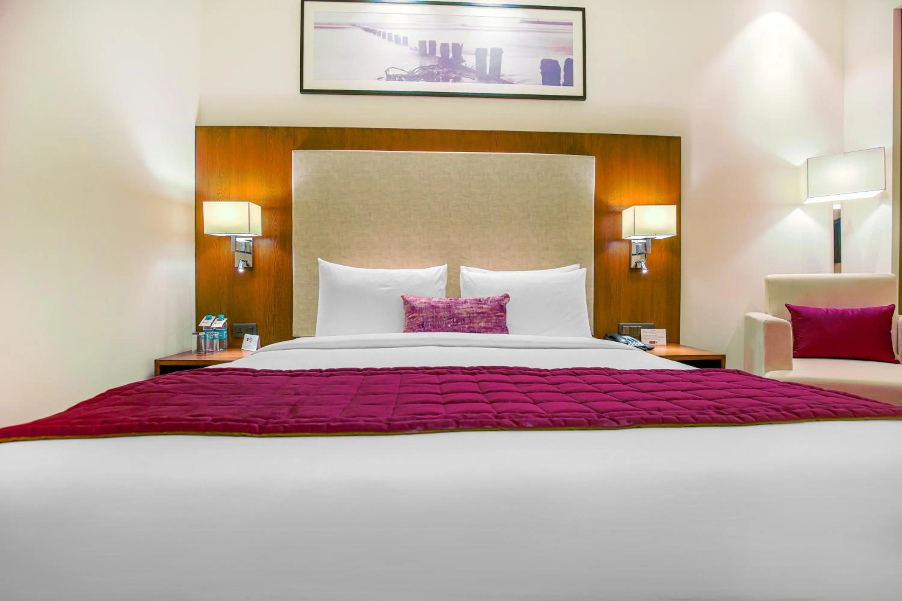 Bed in Best Western Plus Chandigarh Mohali