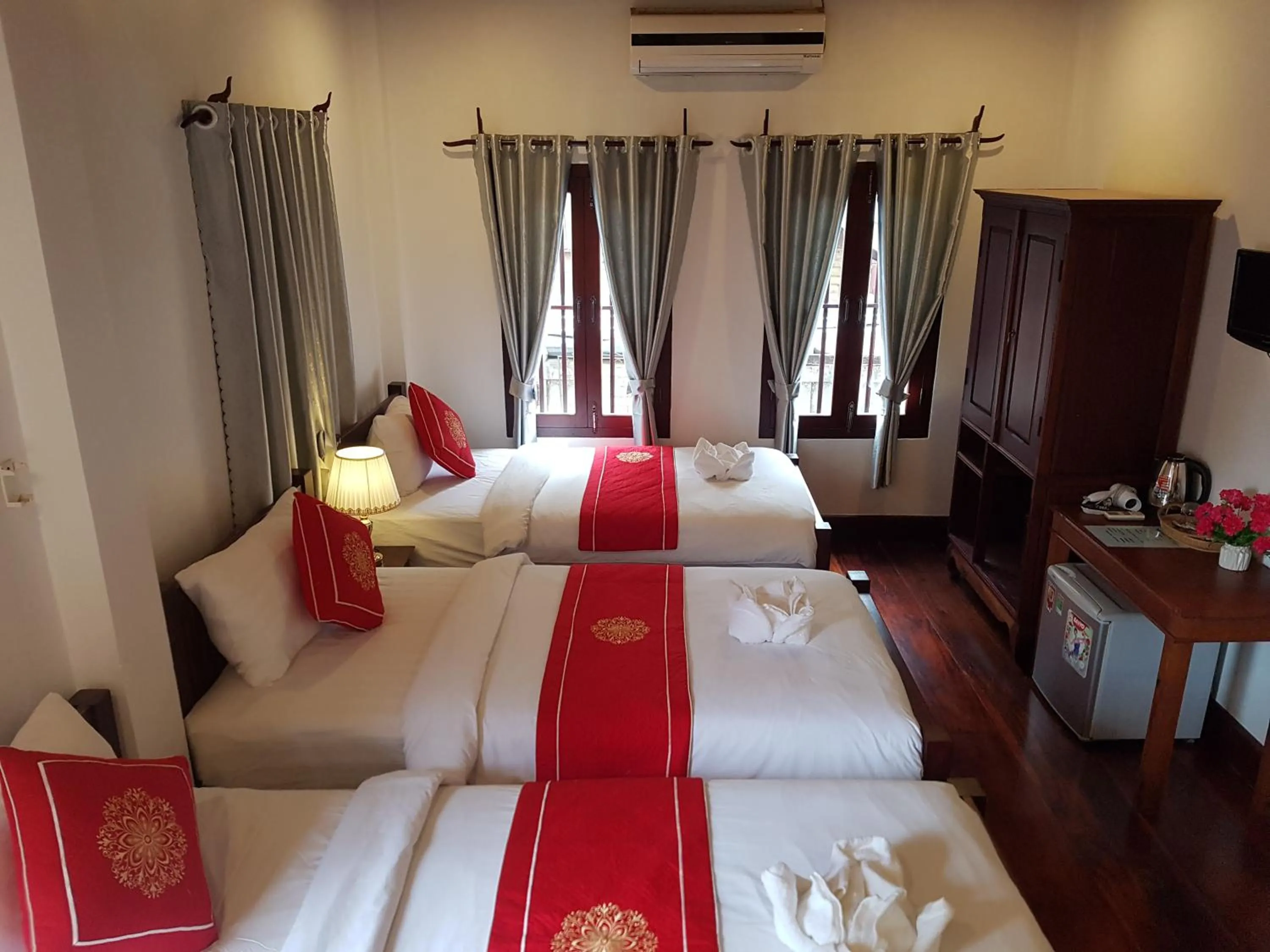 Bed in Luang Prabang Pangkham Lodge