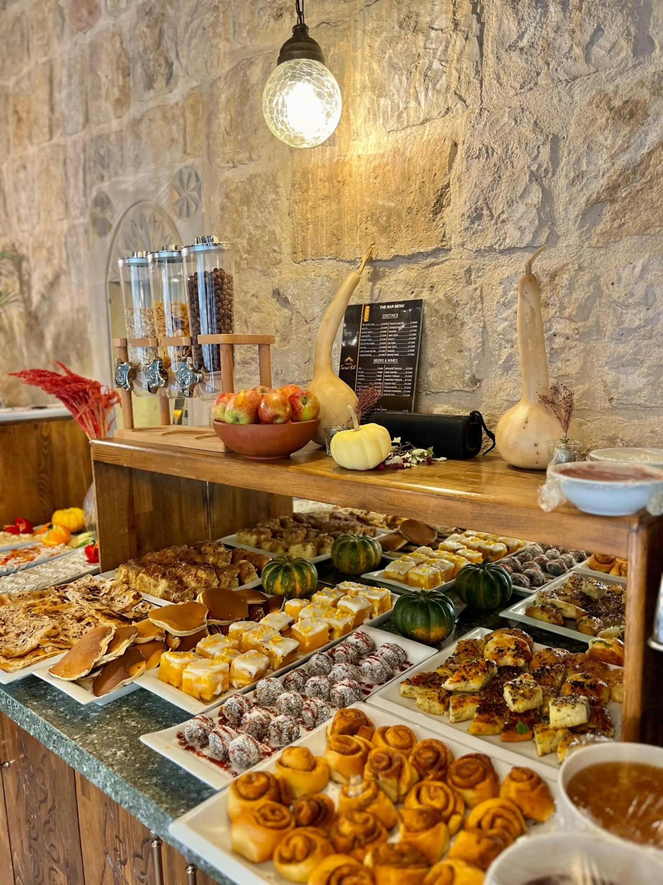 Restaurant/places to eat in Cappadocia Secret Hill Cave Suites