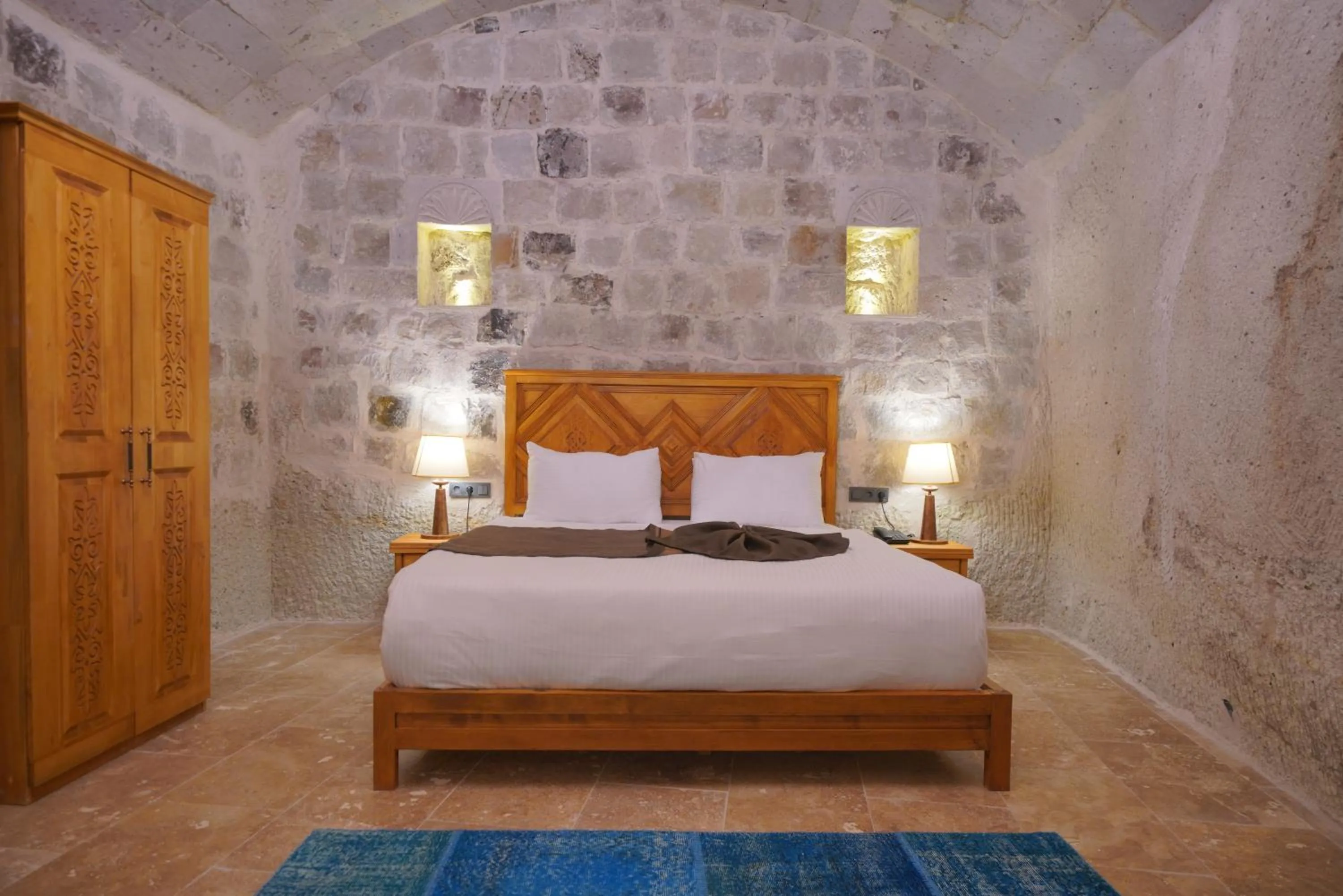 Bed in Cappadocia Secret Hill Cave Suites
