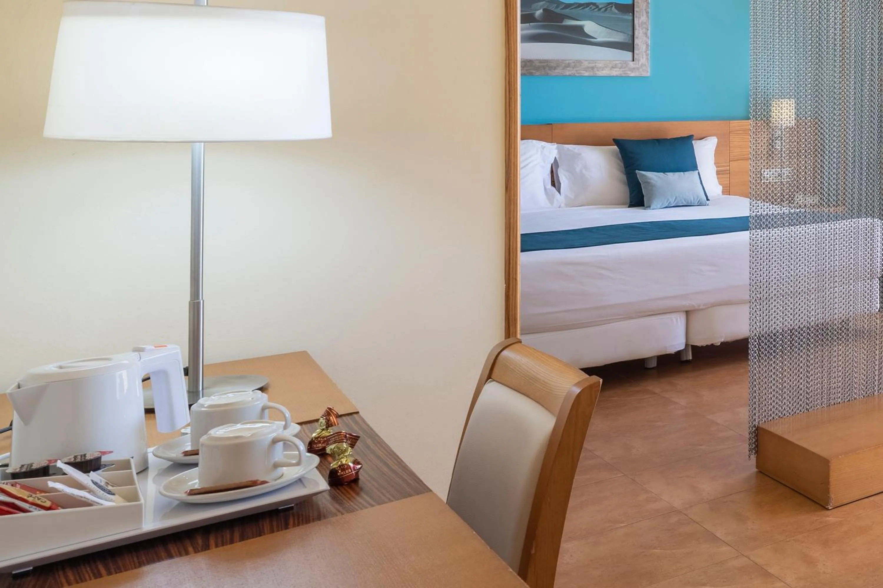 Coffee/tea facilities, Bed in Elba Carlota Beach & Golf Resort