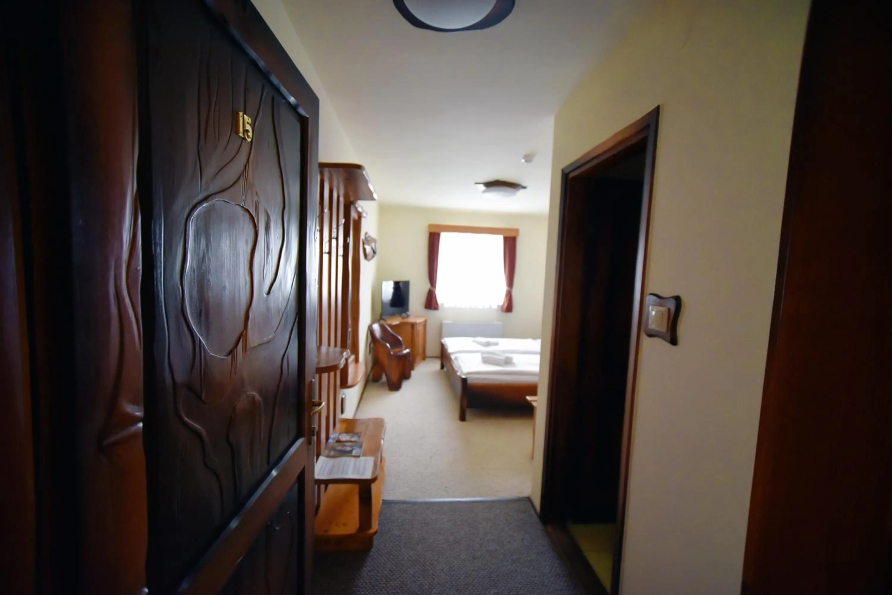 Standard Queen Room - single occupancy in Camelot Club Hotel