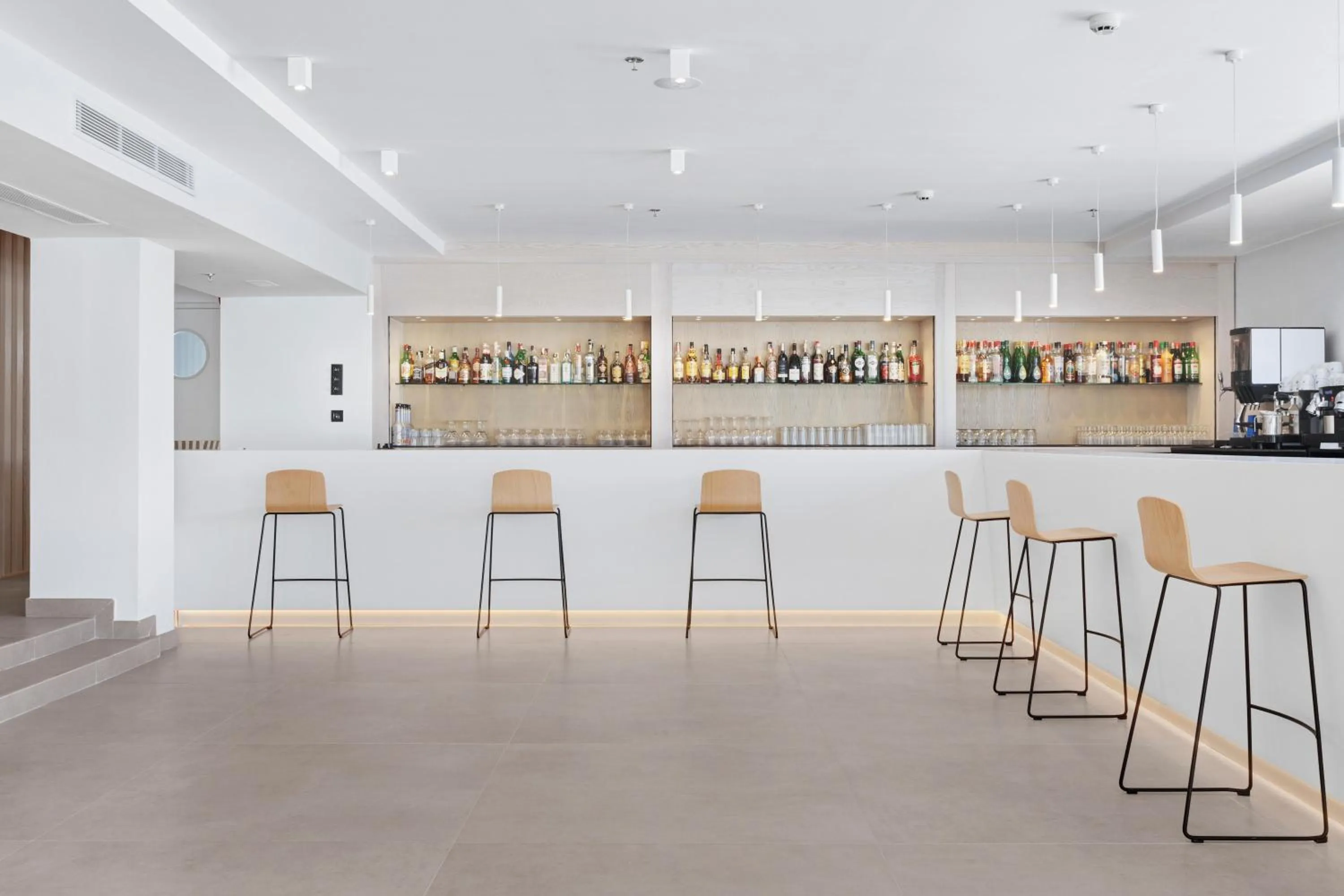 Lounge or bar in THB Cala Lliteras - Adults Only