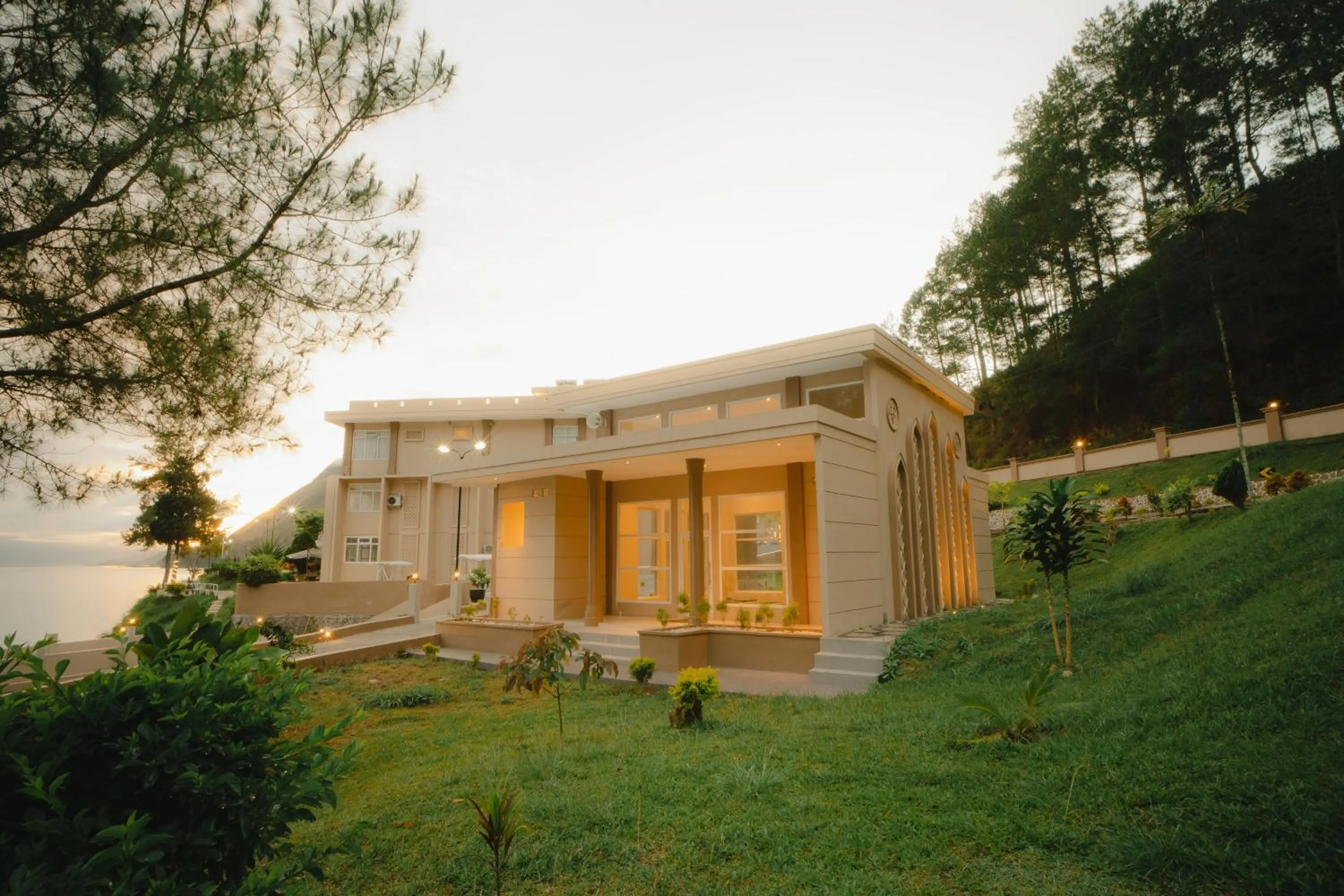 Portola Grand Renggali Hotel Takengon