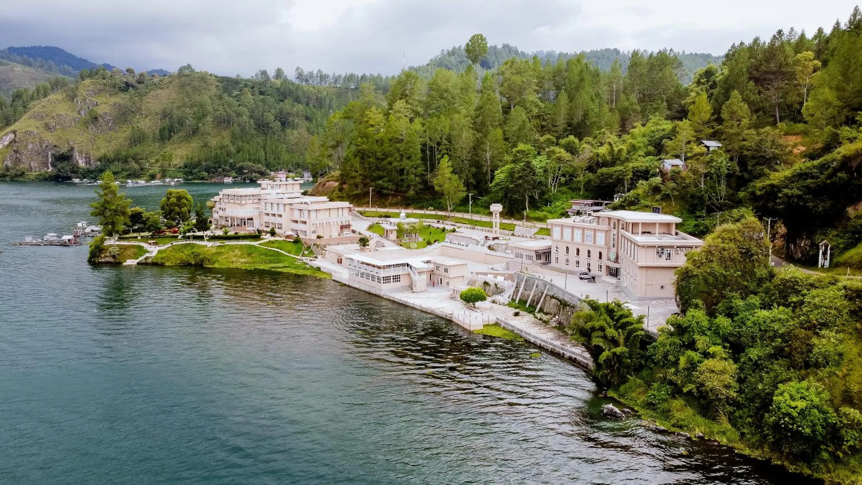 Portola Grand Renggali Hotel Takengon