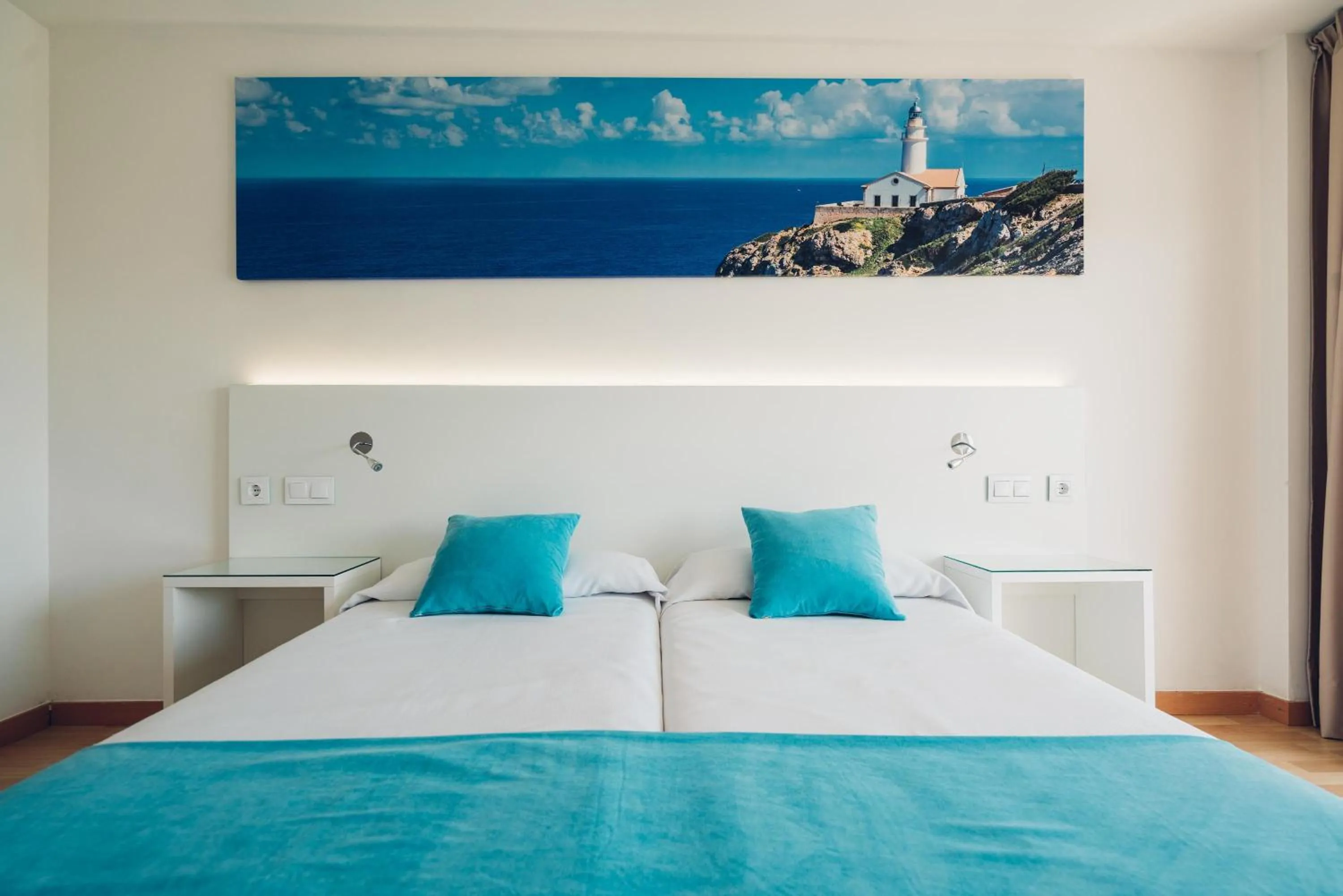 Photo of the whole room, Bed in THB Dos Playas - Adults Only