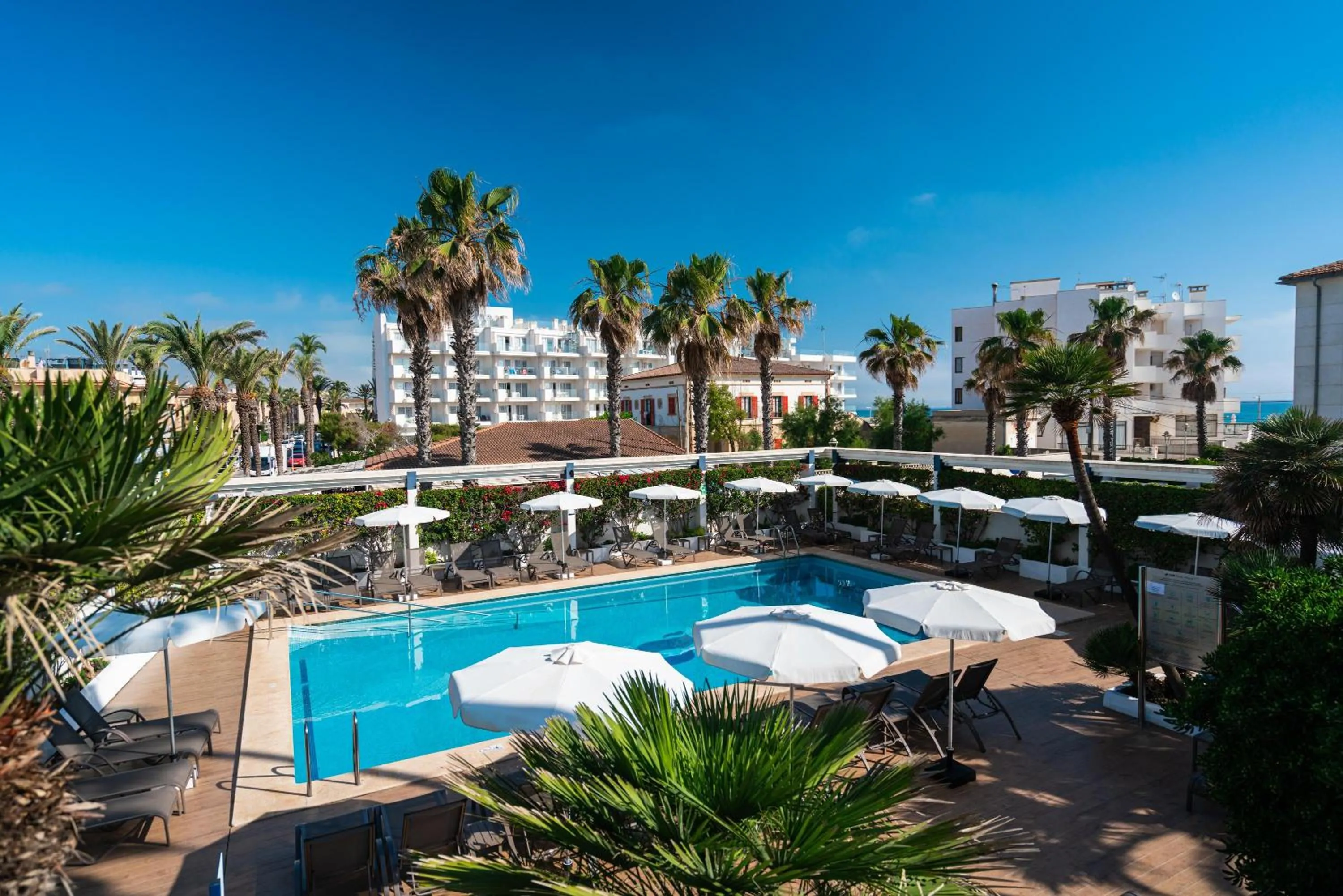 Swimming pool in THB Gran Playa - Adults Only