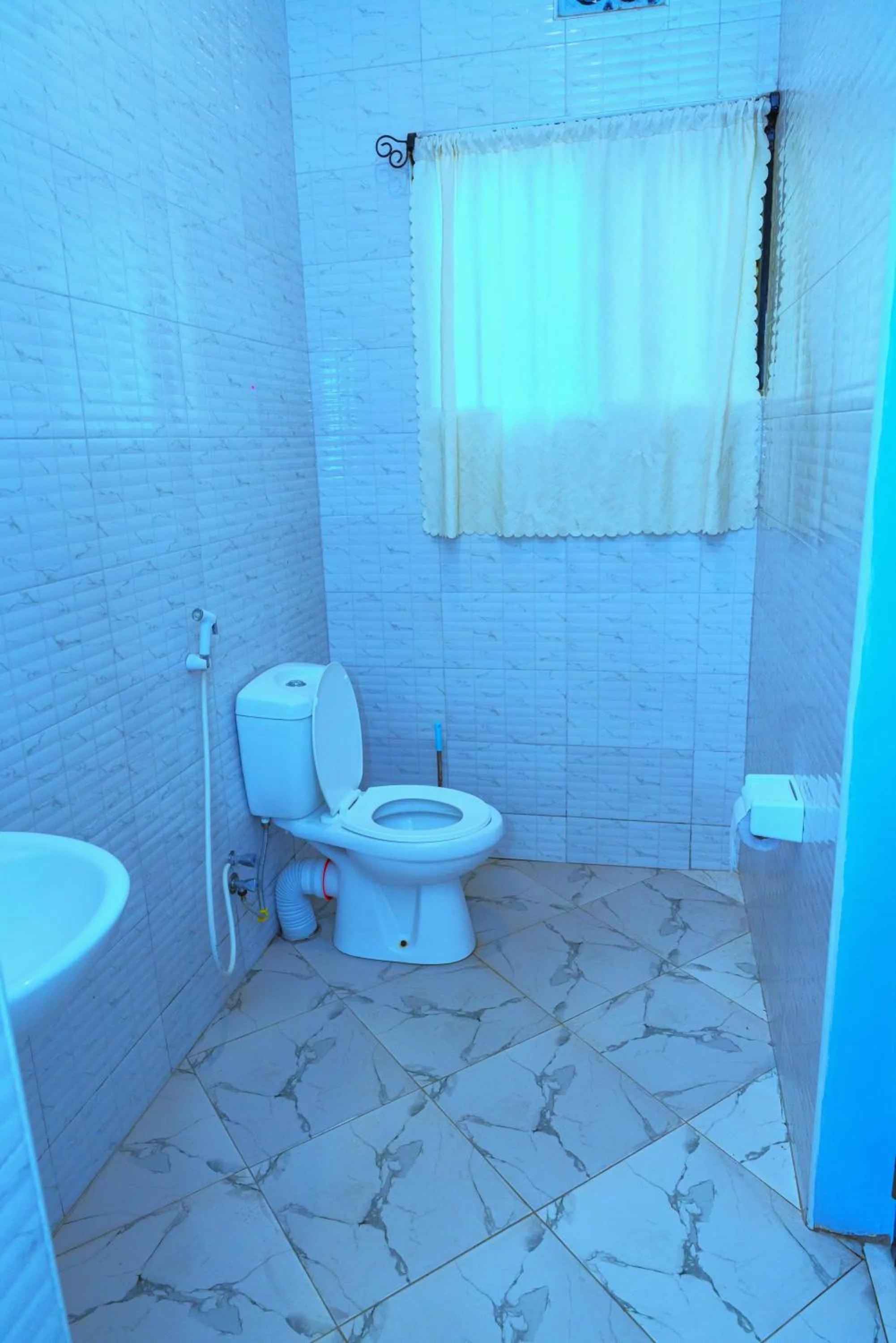 Toilet in Safari Park House