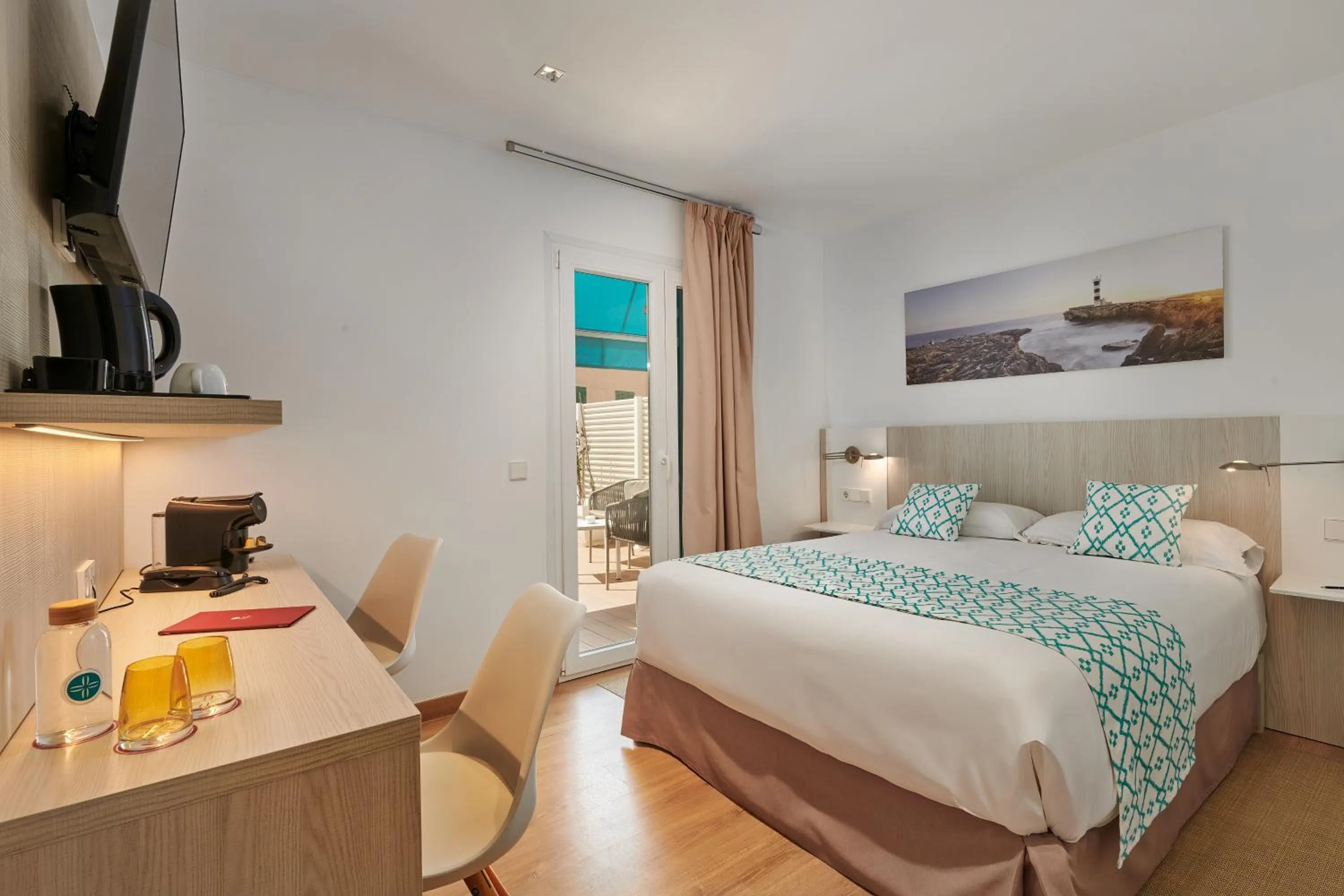 Superior Double Room in Hotel Colonial