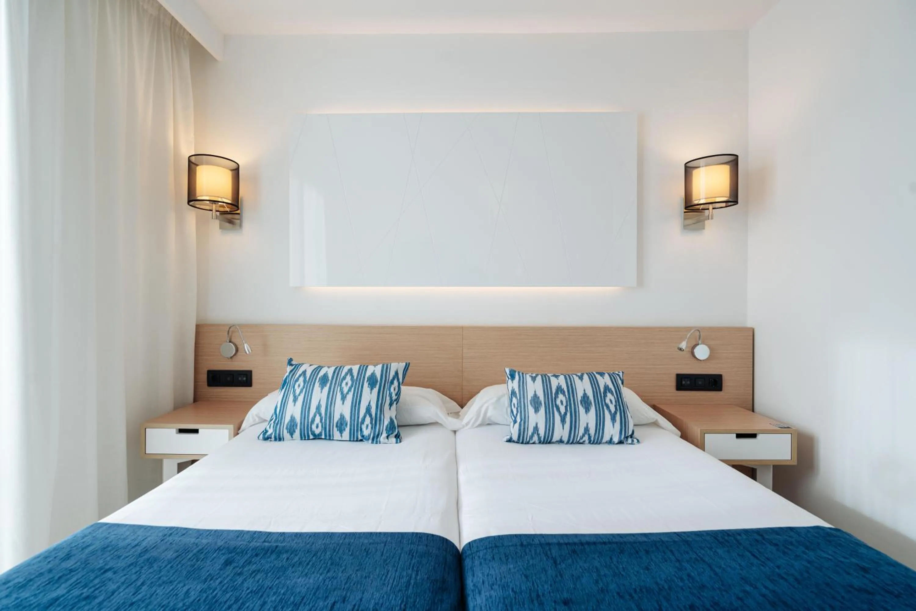 Photo of the whole room, Bed in THB Felip - Adults Only