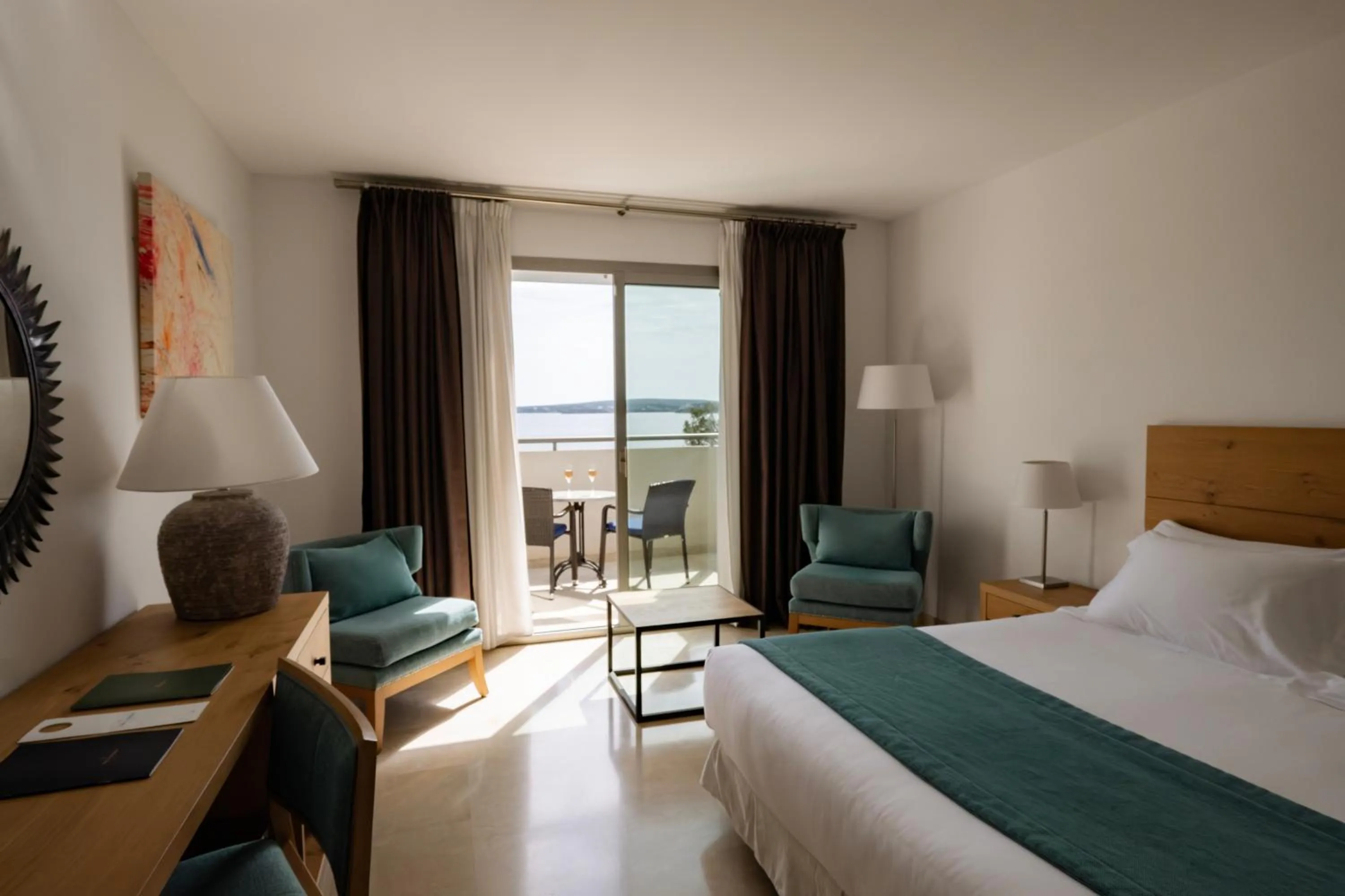 Bedroom, Bed in Hotel Bendinat