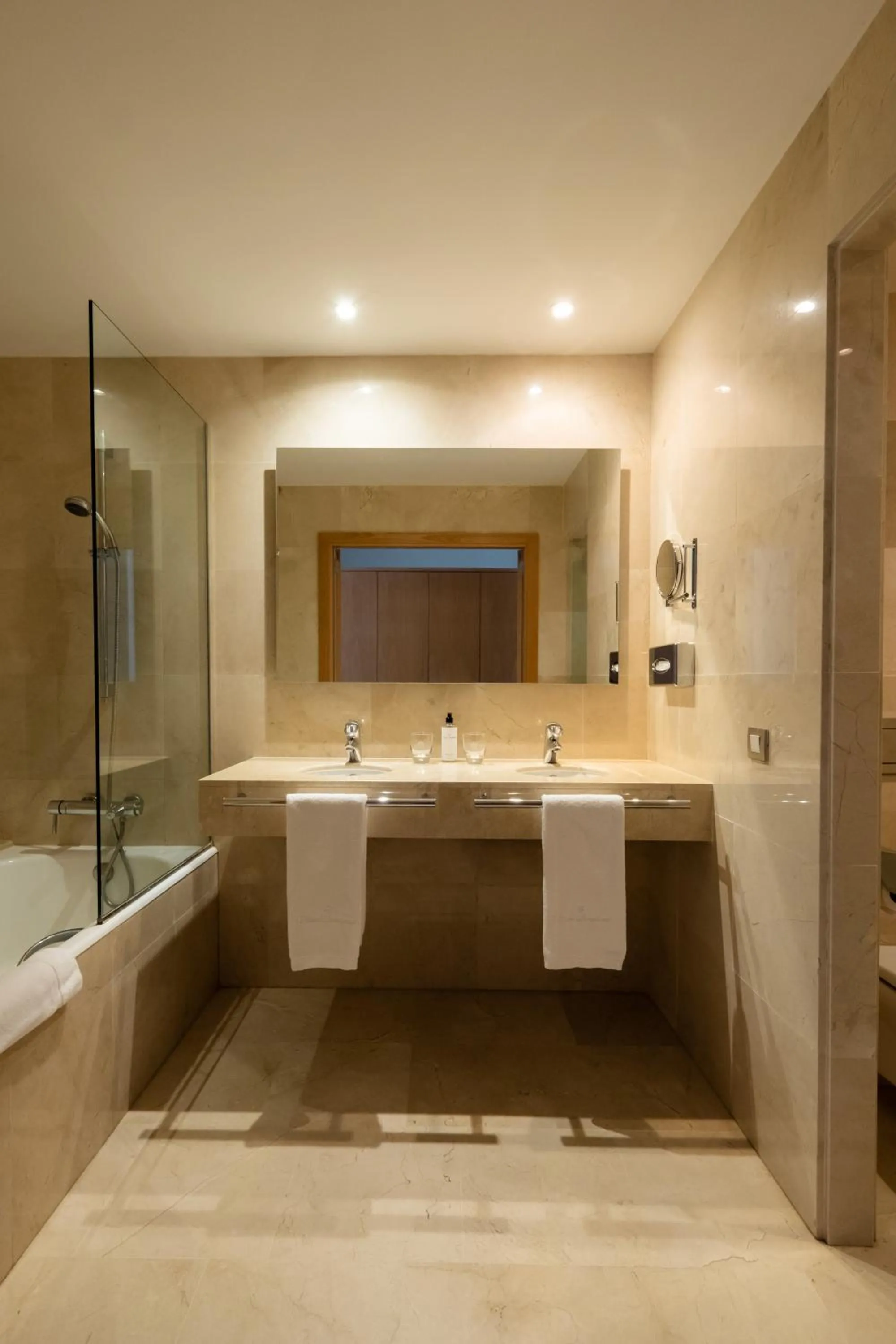 Bathroom in Hotel Bendinat