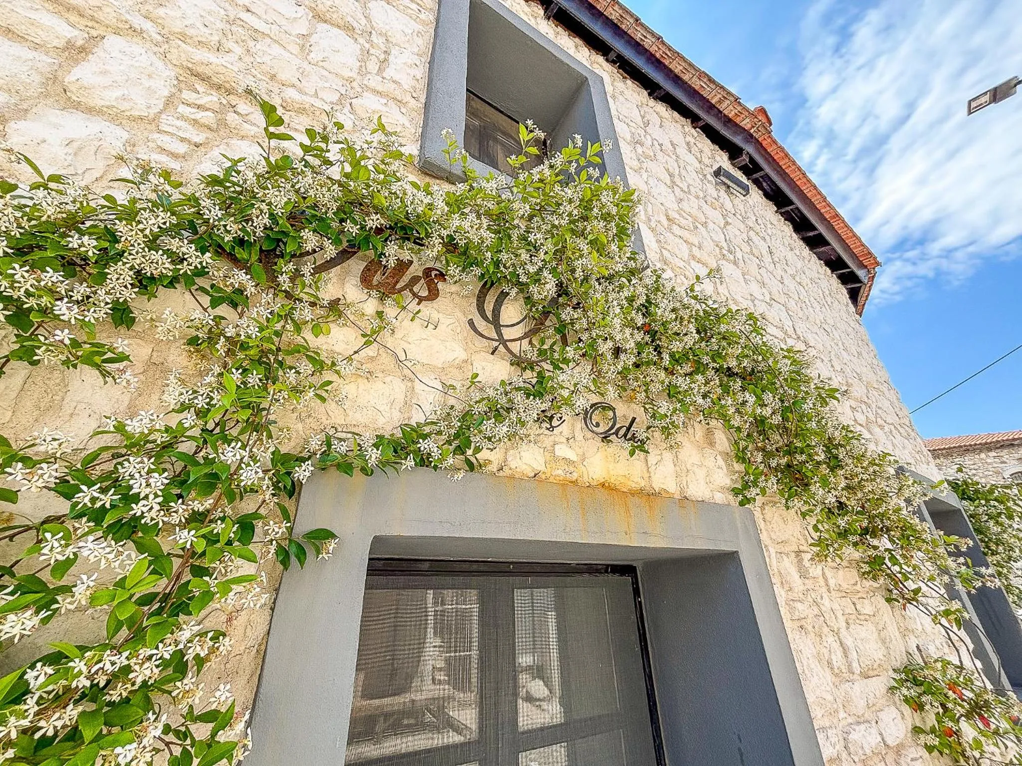 Property building in 1870's Taş Konak Otel Üç Oda