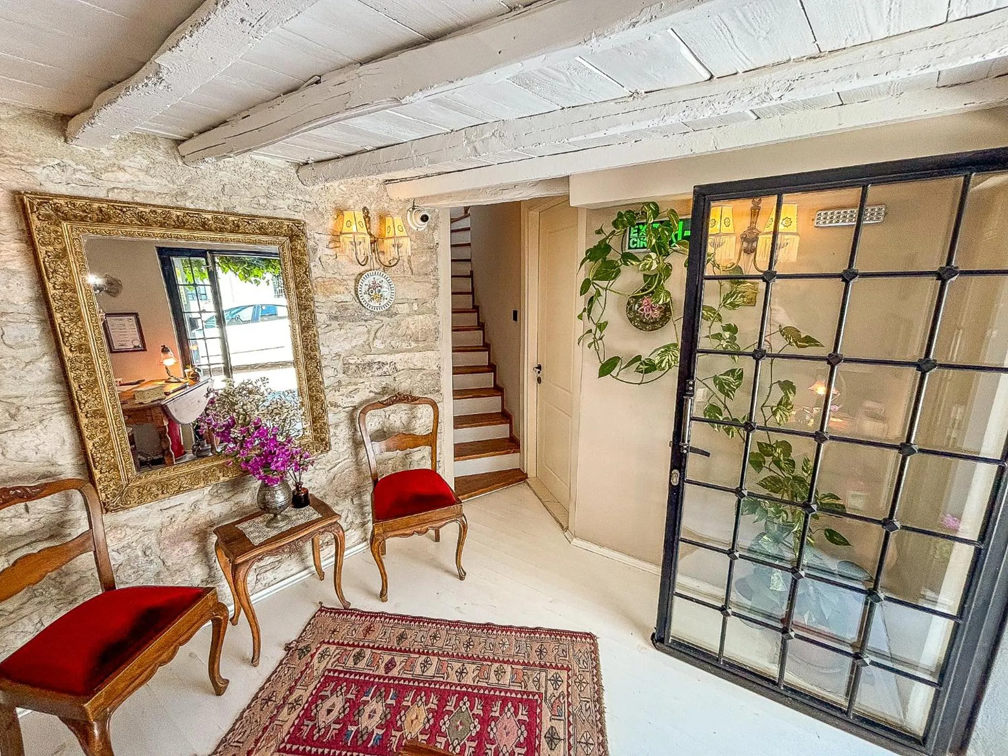 1870's Taş Konak Otel Üç Oda