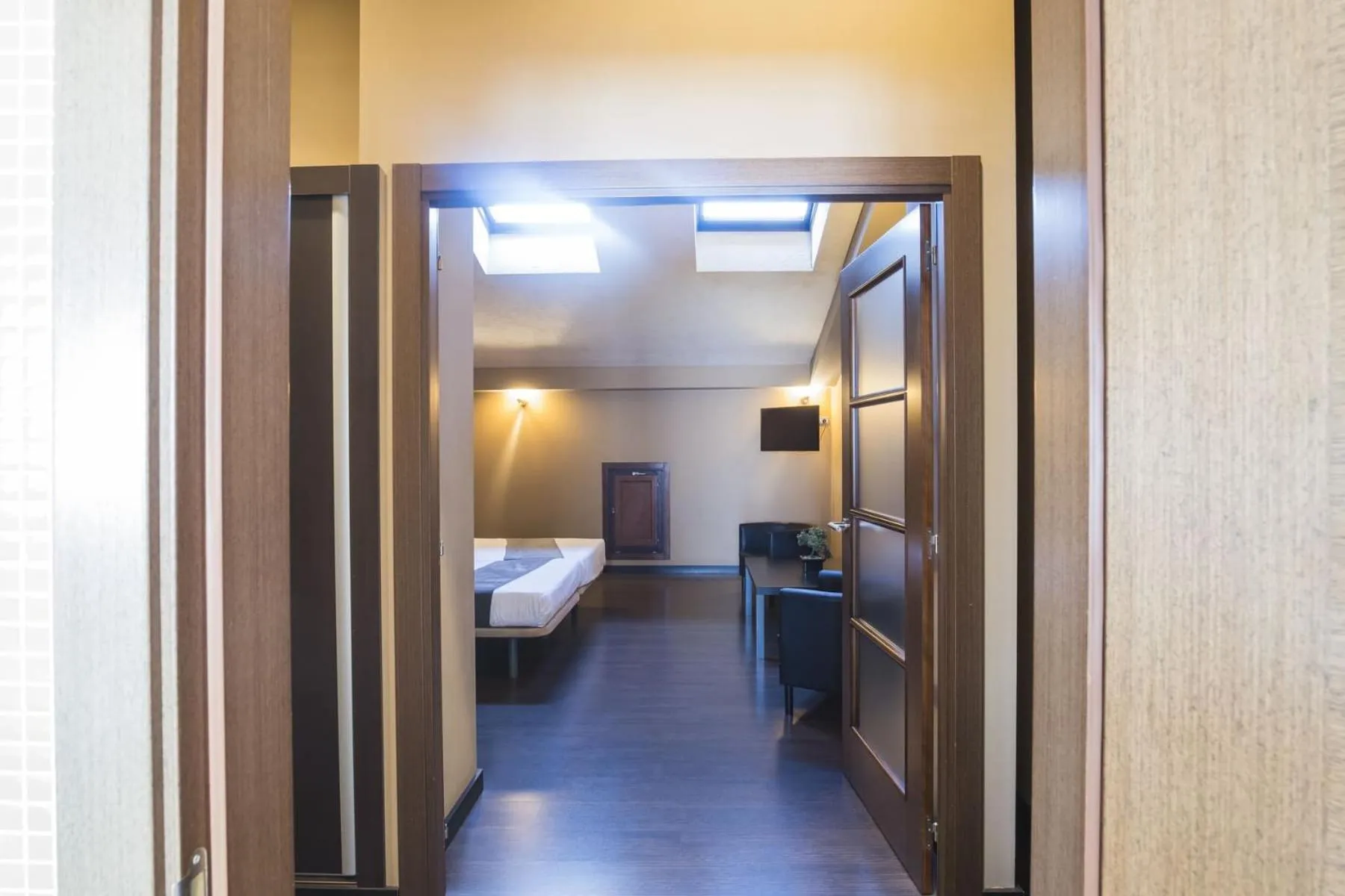 Photo of the whole room, Bed in Hotel Alda Castillo de Olite