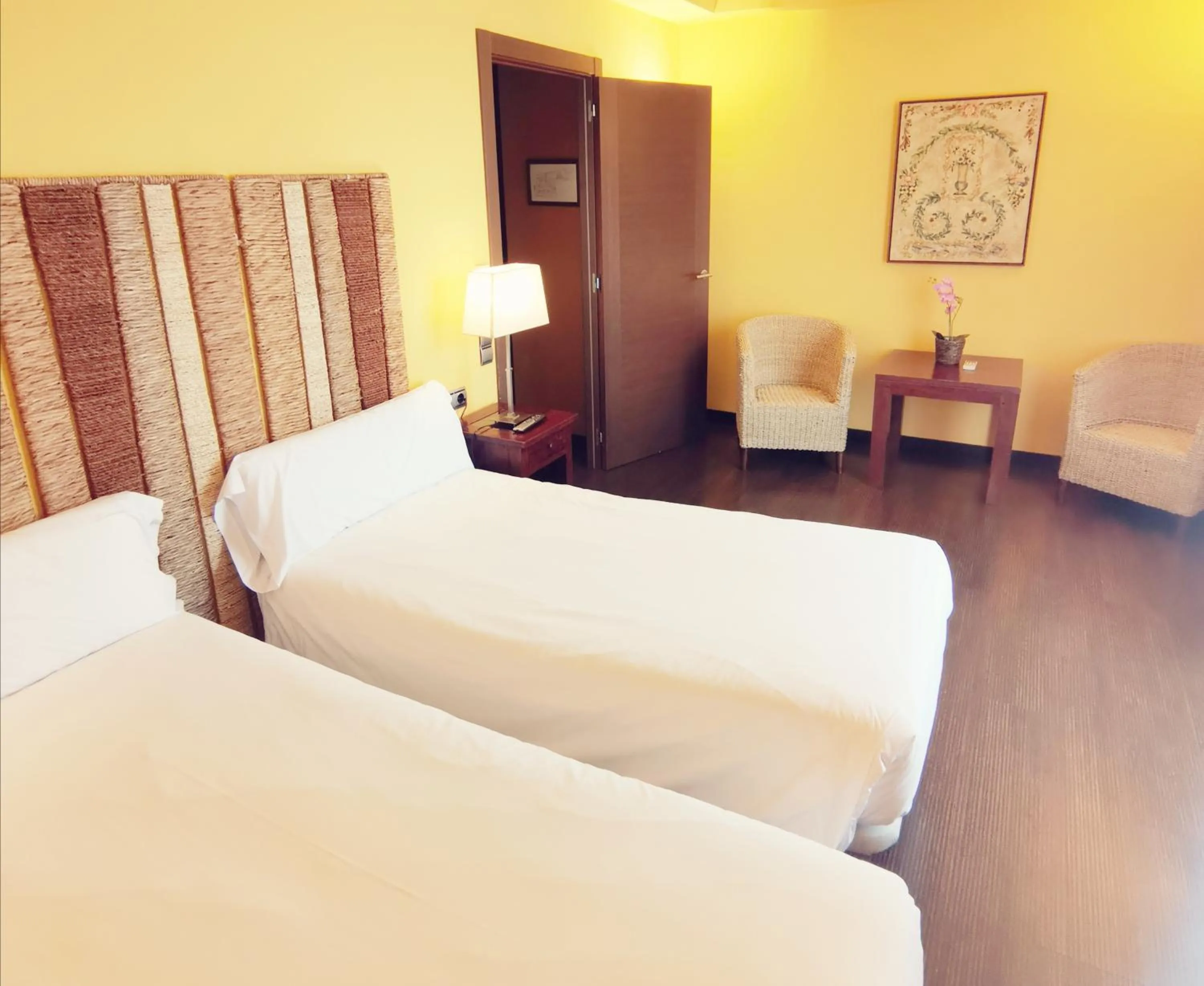 Photo of the whole room, Bed in Hotel La Joyosa Guarda