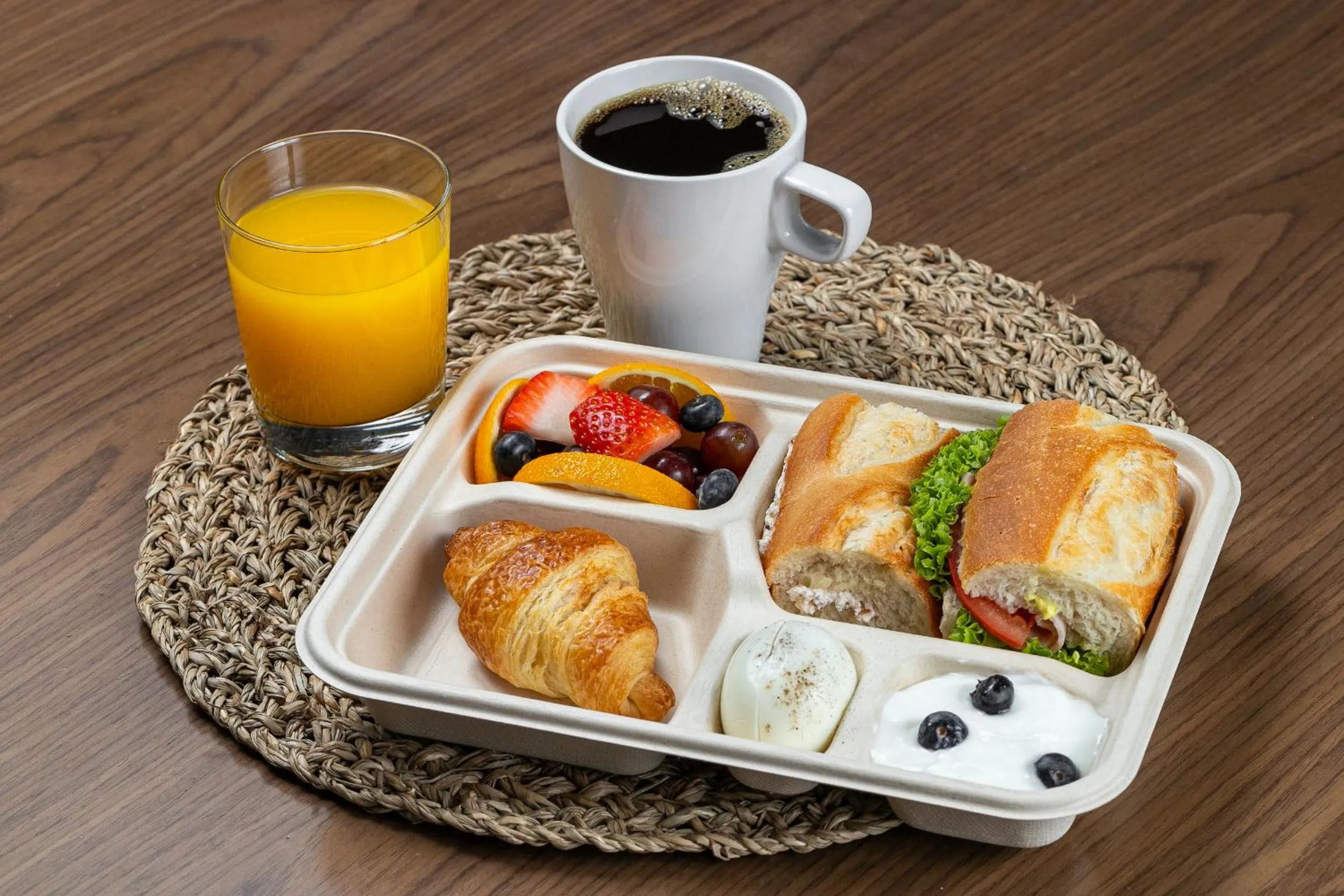 Food and drinks in SIMPLY COMFORT in J ONE Tower