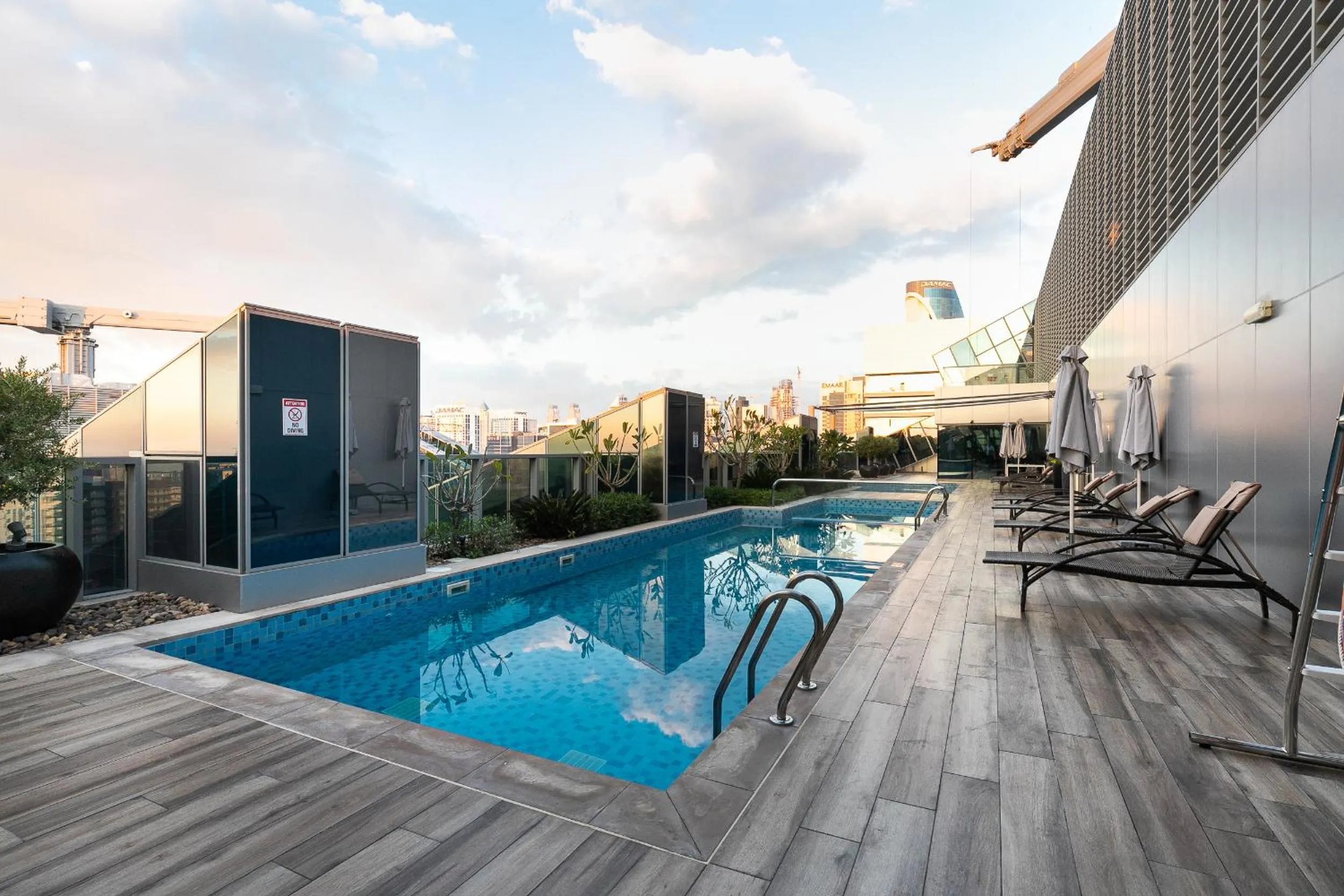 Patio in SIMPLY COMFORT in J ONE Tower