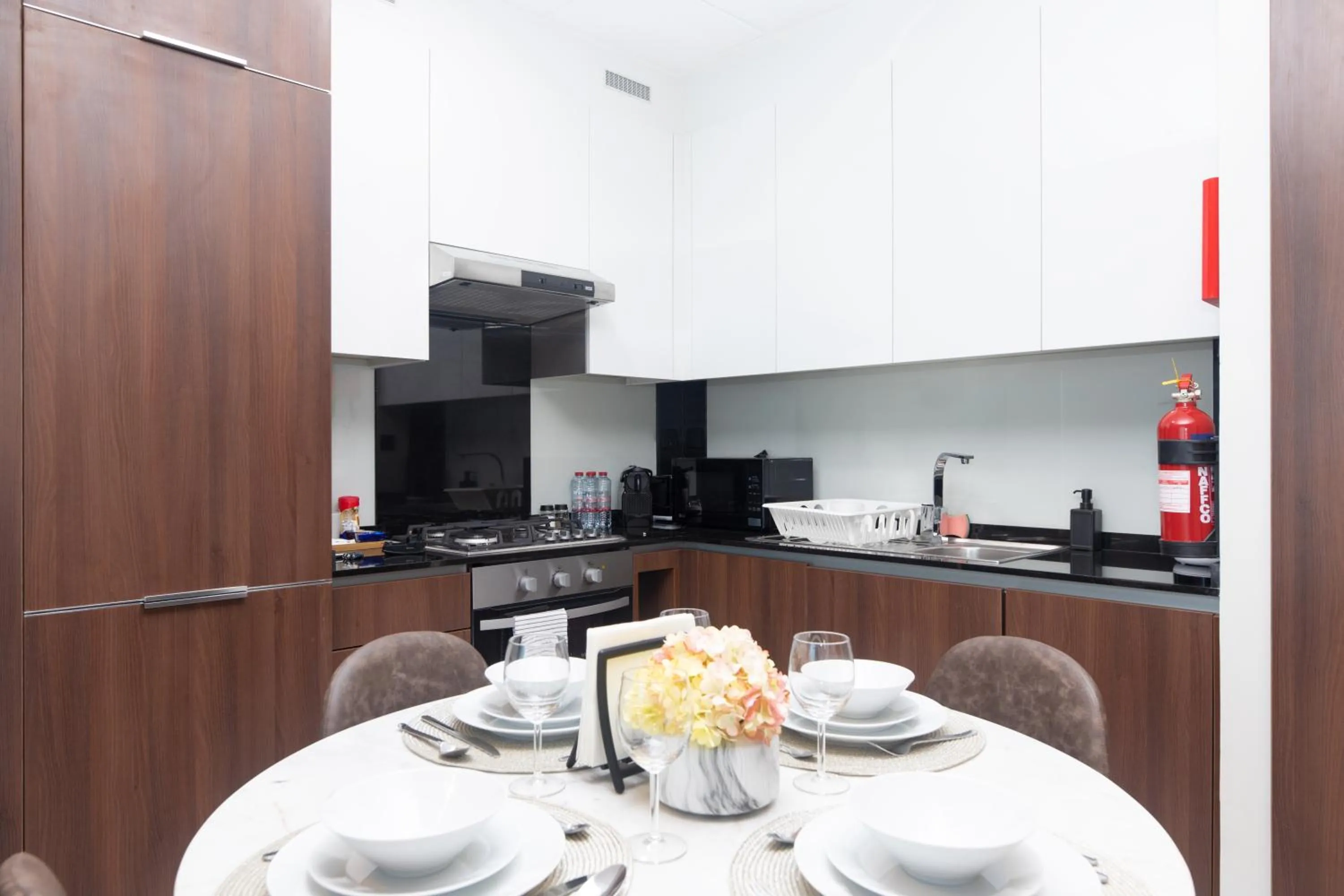 Seating area in SIMPLY COMFORT in J ONE Tower