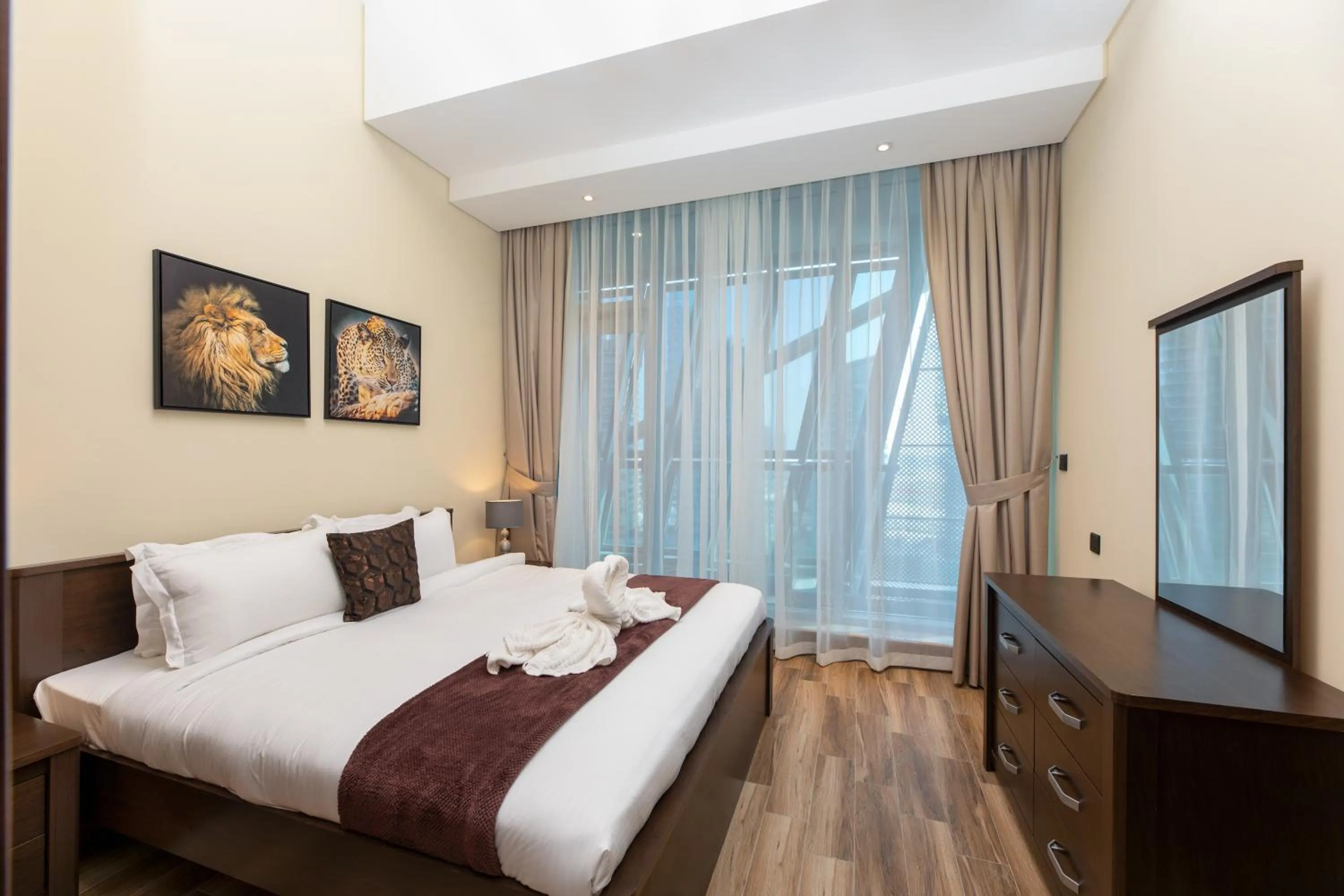 Bed in SIMPLY COMFORT in J ONE Tower