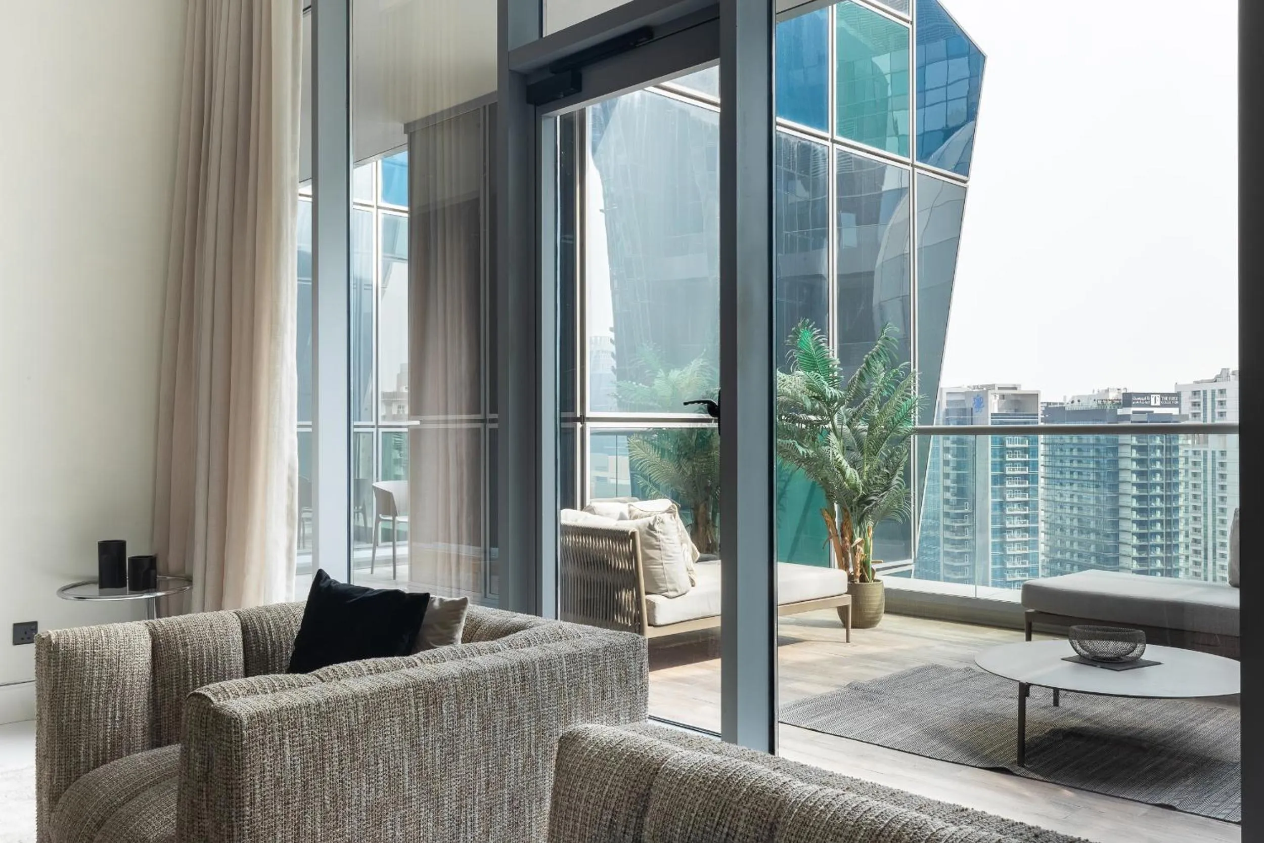 Day in SIMPLY COMFORT in J ONE Tower