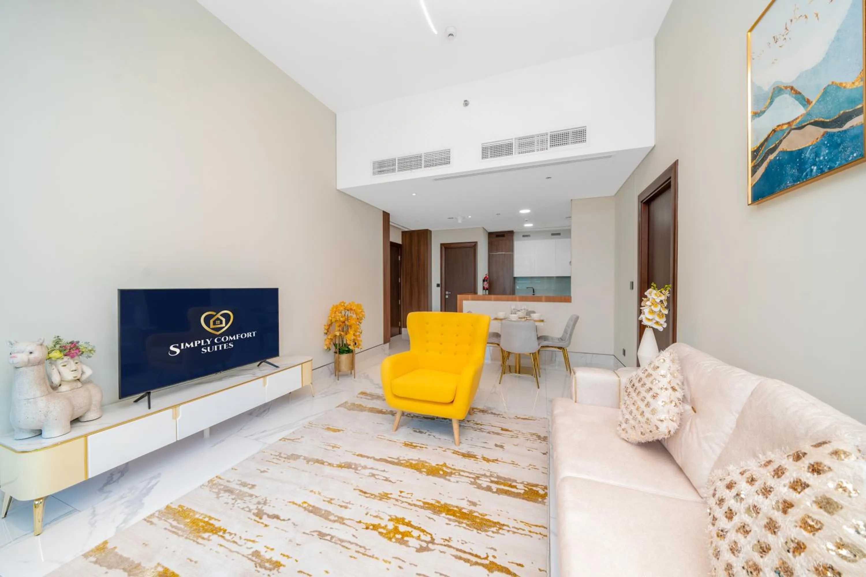 TV and multimedia in SIMPLY COMFORT in J ONE Tower