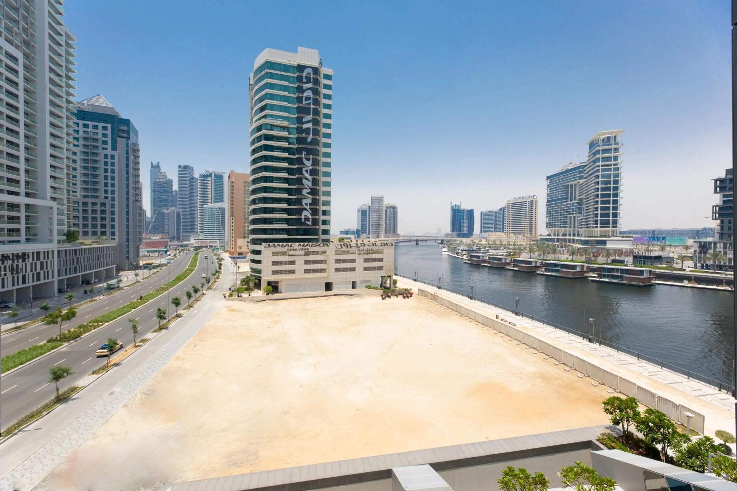 Day in SIMPLY COMFORT in J ONE Tower