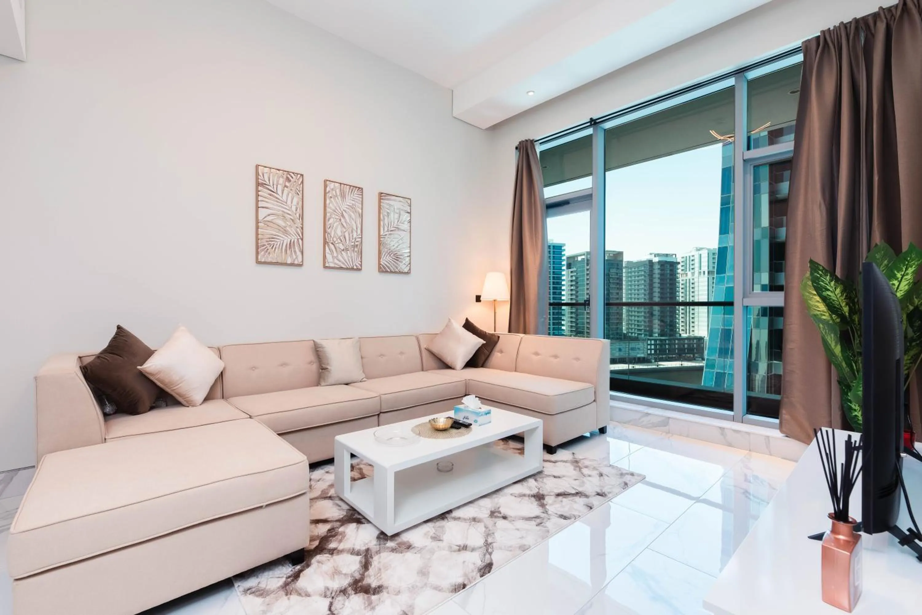 Living room in SIMPLY COMFORT in J ONE Tower